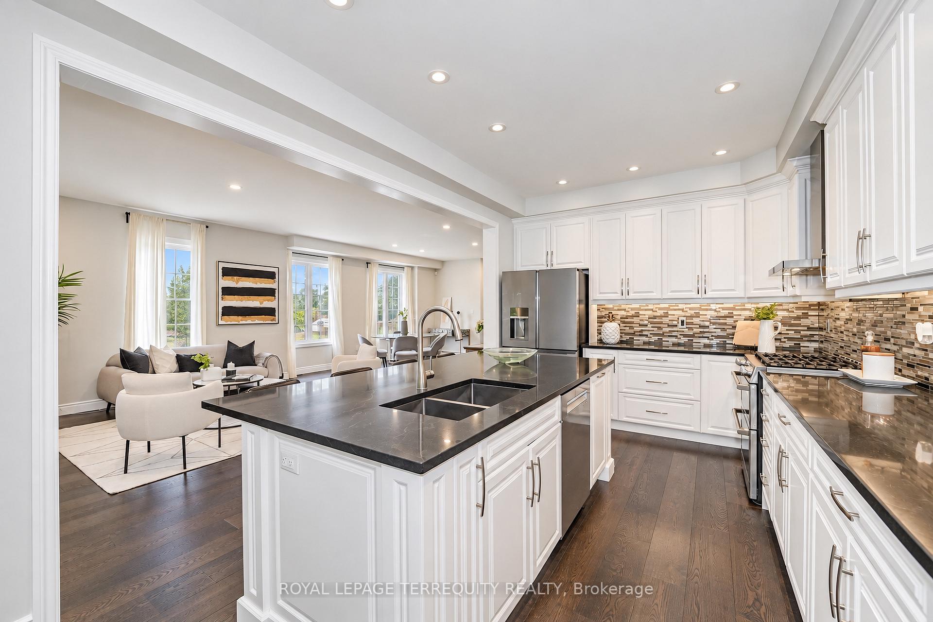 Photo 9 of 2162 Dawson Crescent, Innisfil, Alcona — HOMEH