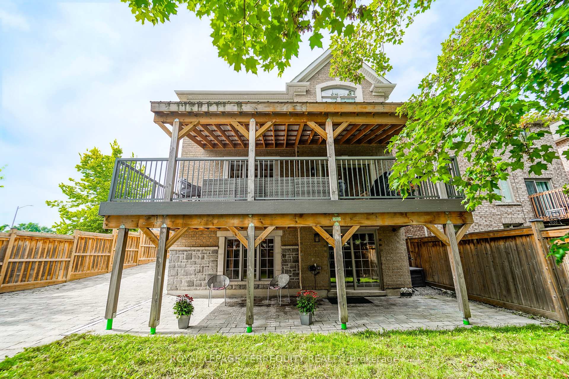 Photo 35 of 2162 Dawson Crescent, Innisfil, Alcona — HOMEH