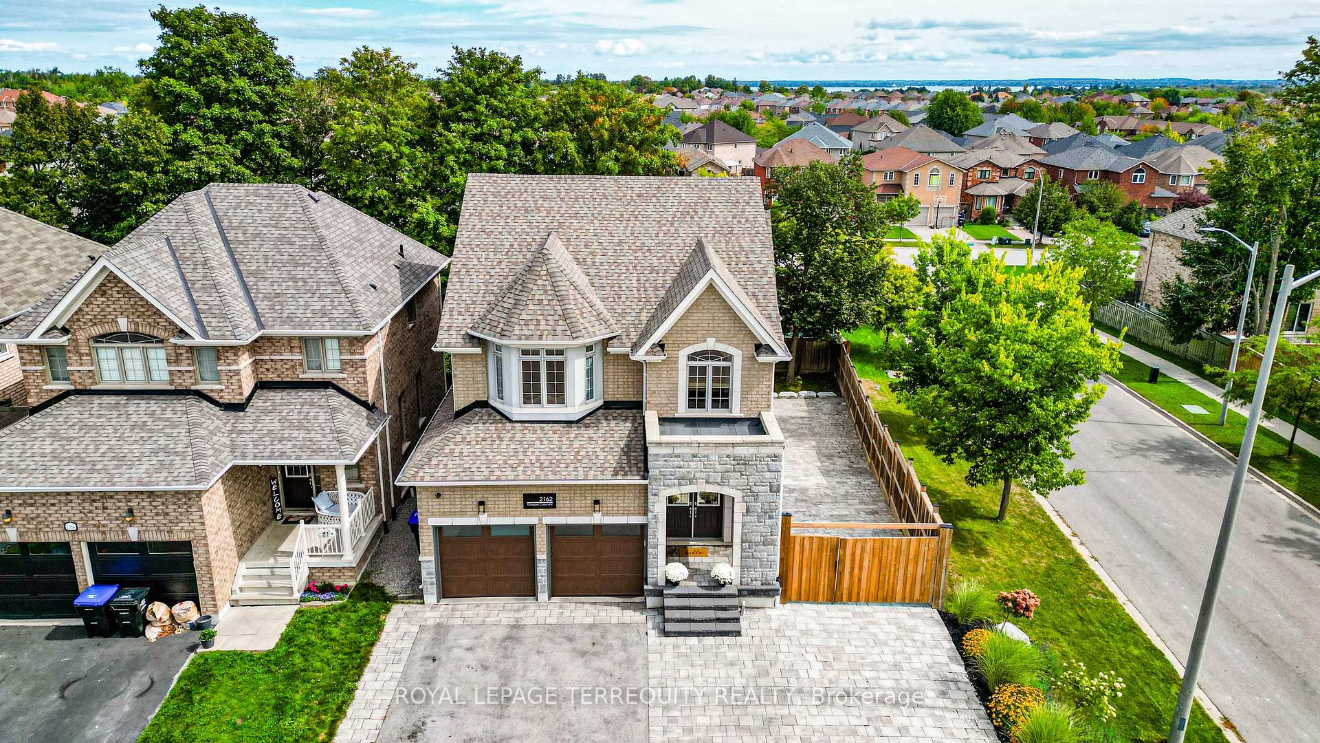 Photo 41 of 2162 Dawson Crescent, Innisfil, Alcona — HOMEH