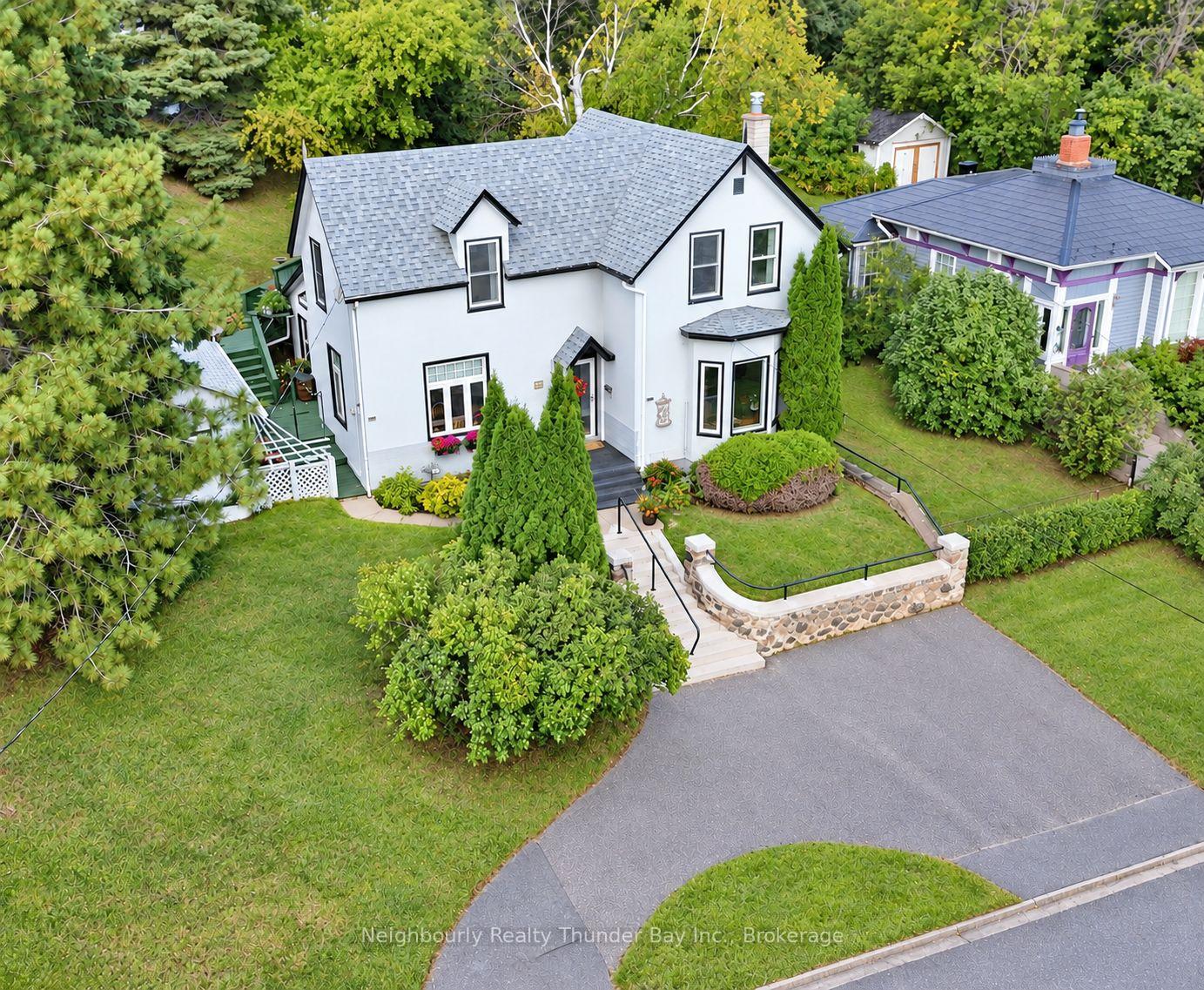Photo 2 of 24 Peter Street, Thunder Bay, College Heights — HOMEH