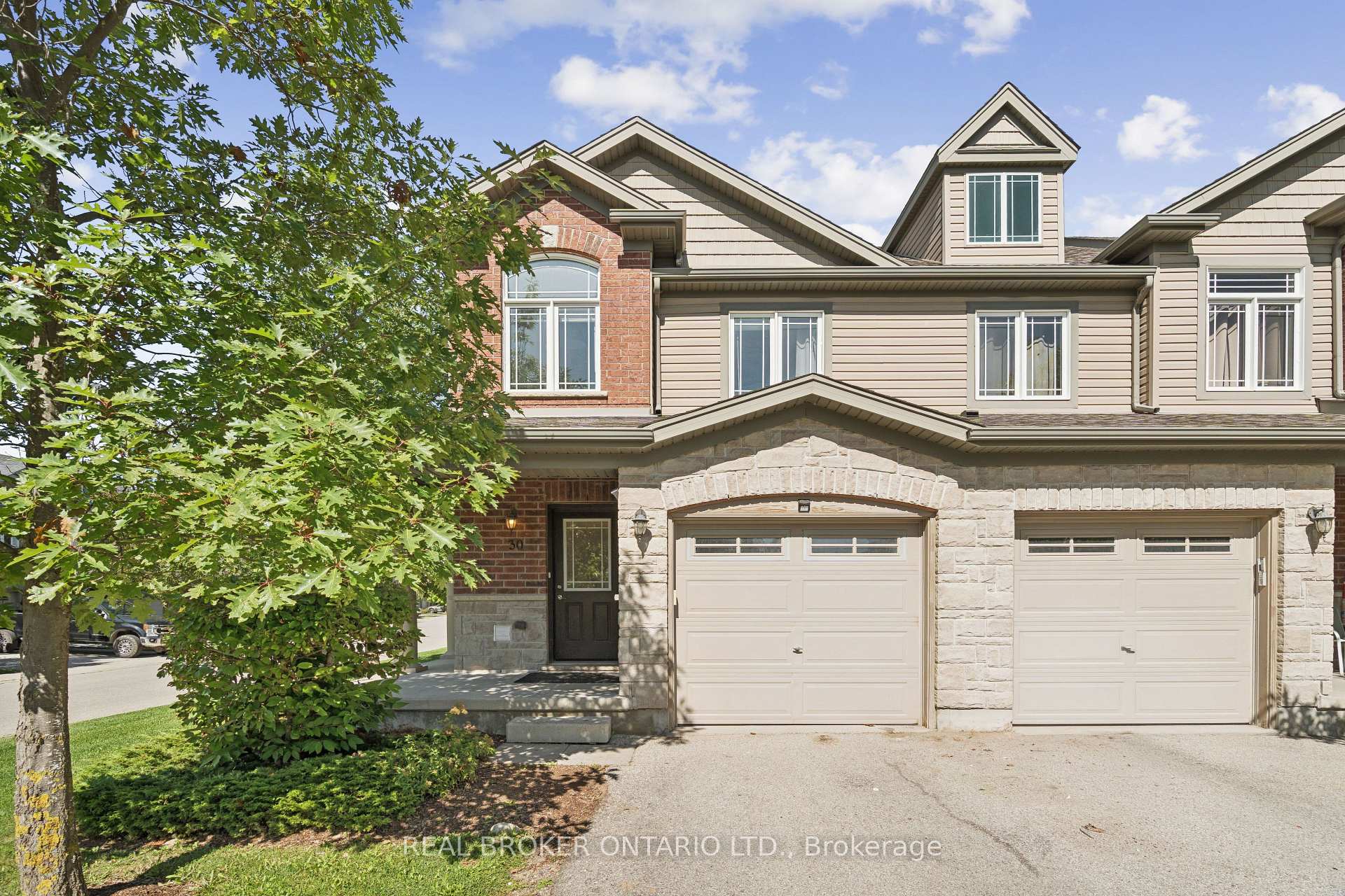 Photo 2 of Unit 30K, 30 Kingsbury Square, Guelph, Pineridge/Westminster Woods — HOMEH