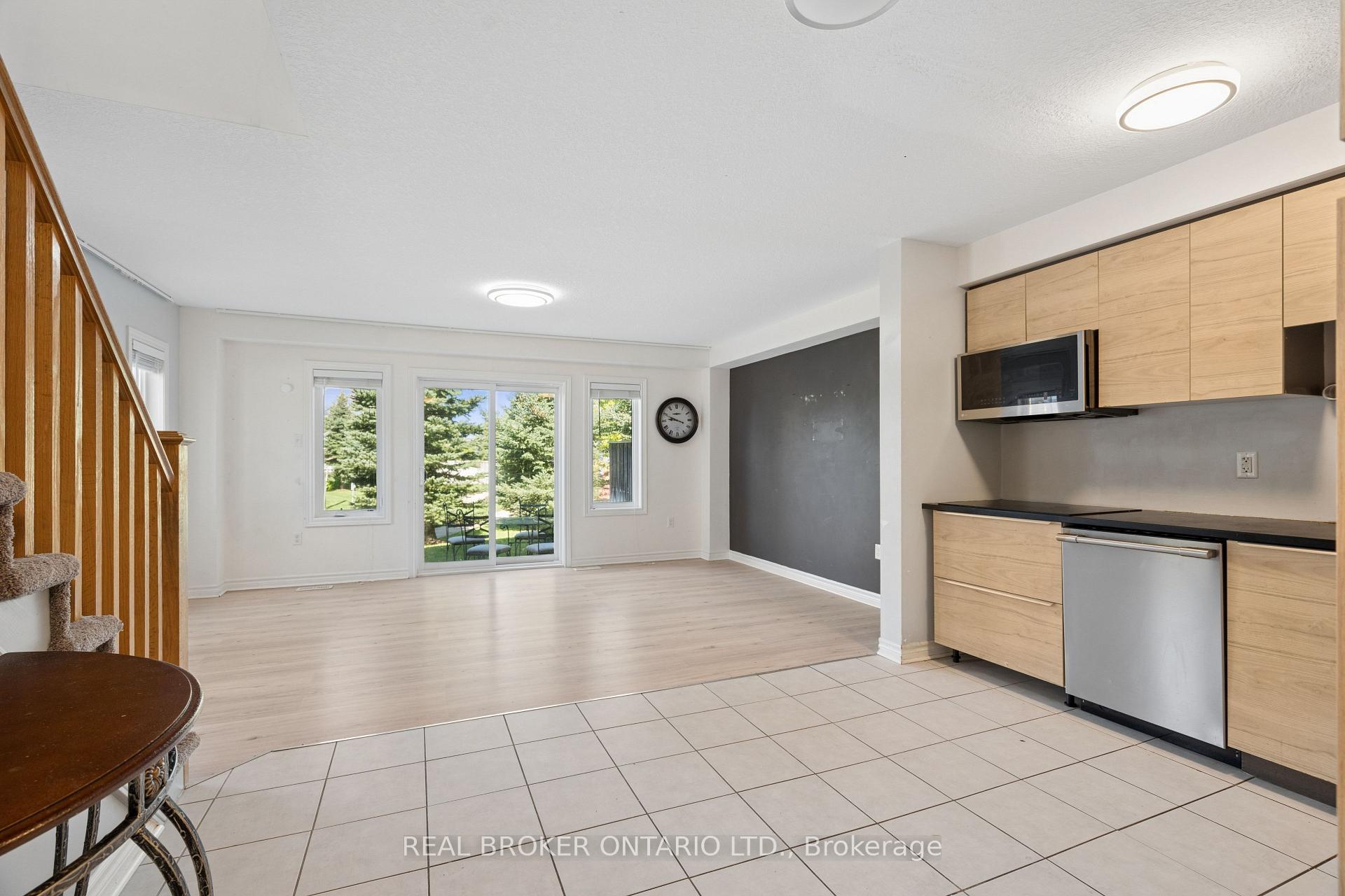 Photo 7 of Unit 30K, 30 Kingsbury Square, Guelph, Pineridge/Westminster Woods — HOMEH