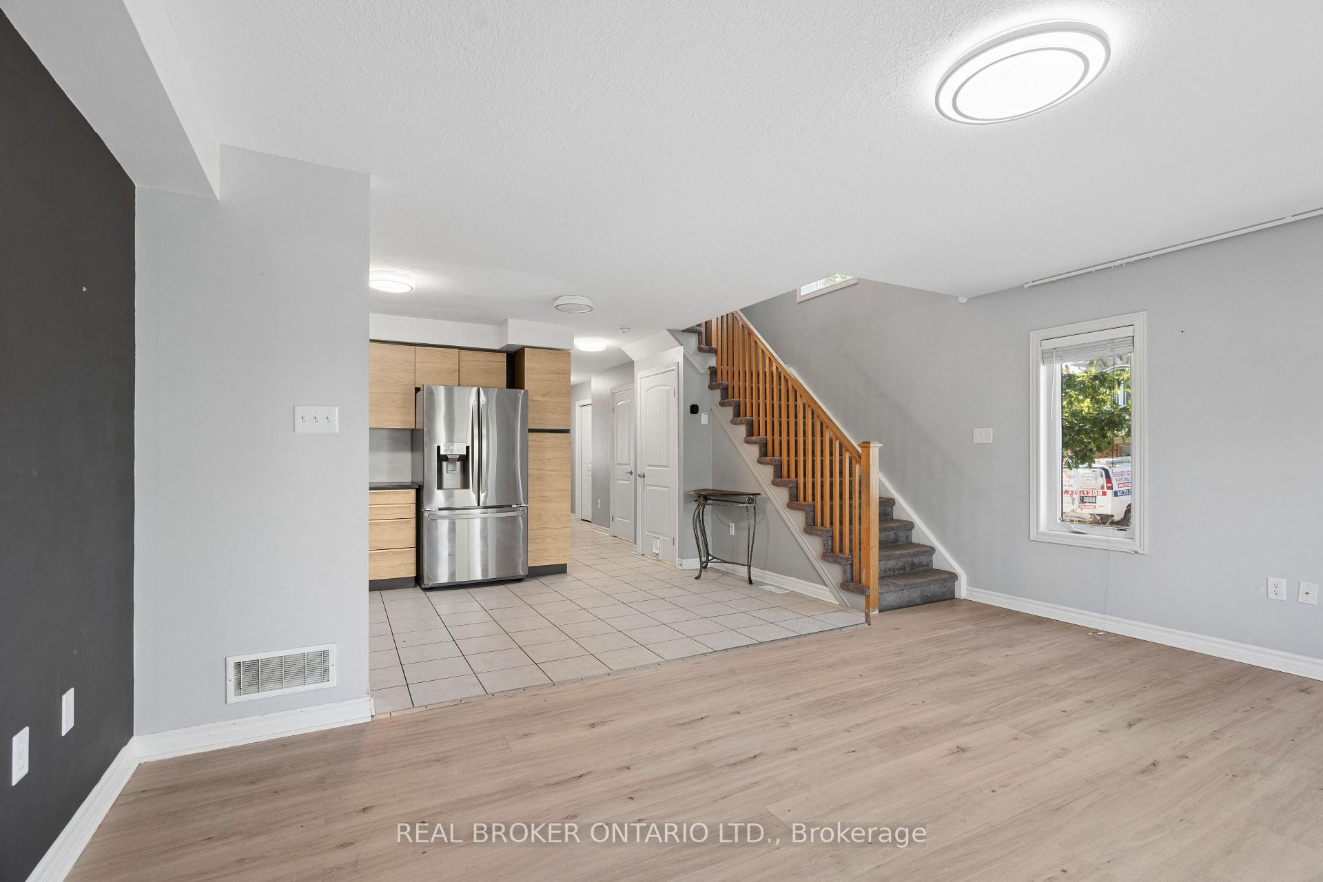 Photo 12 of Unit 30K, 30 Kingsbury Square, Guelph, Pineridge/Westminster Woods — HOMEH