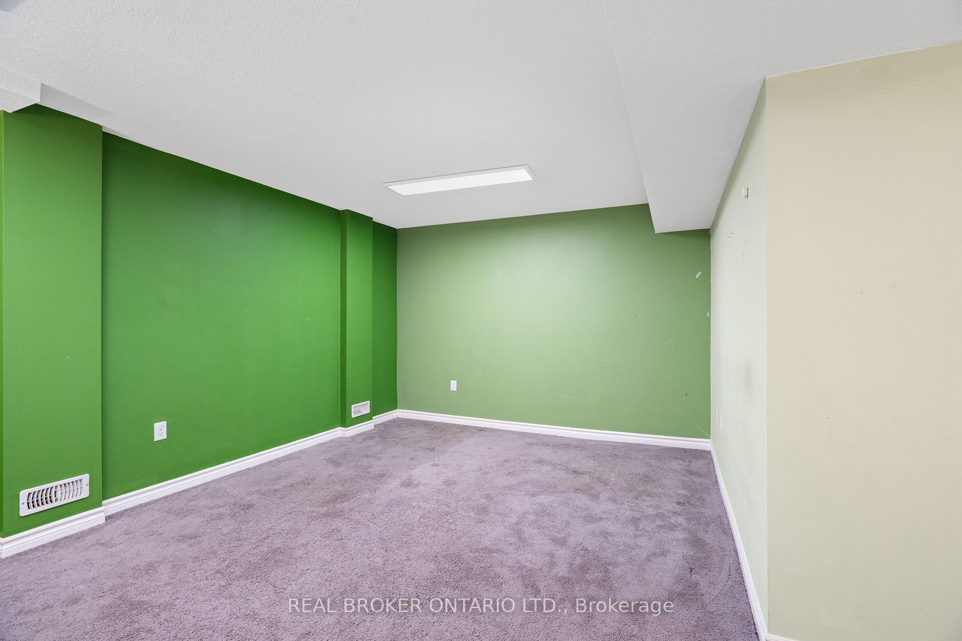 Photo 27 of Unit 30K, 30 Kingsbury Square, Guelph, Pineridge/Westminster Woods — HOMEH