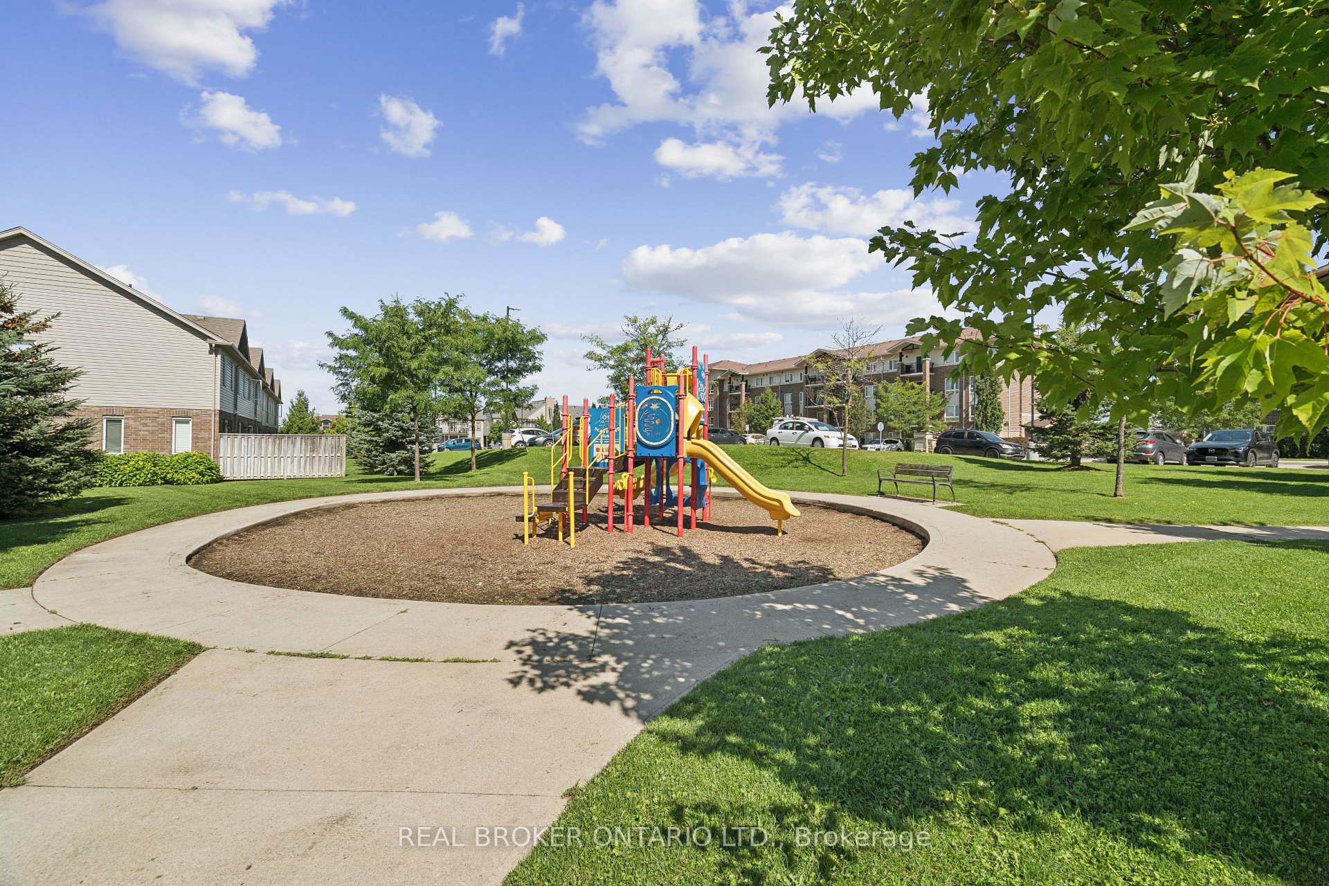 Photo 33 of Unit 30K, 30 Kingsbury Square, Guelph, Pineridge/Westminster Woods — HOMEH