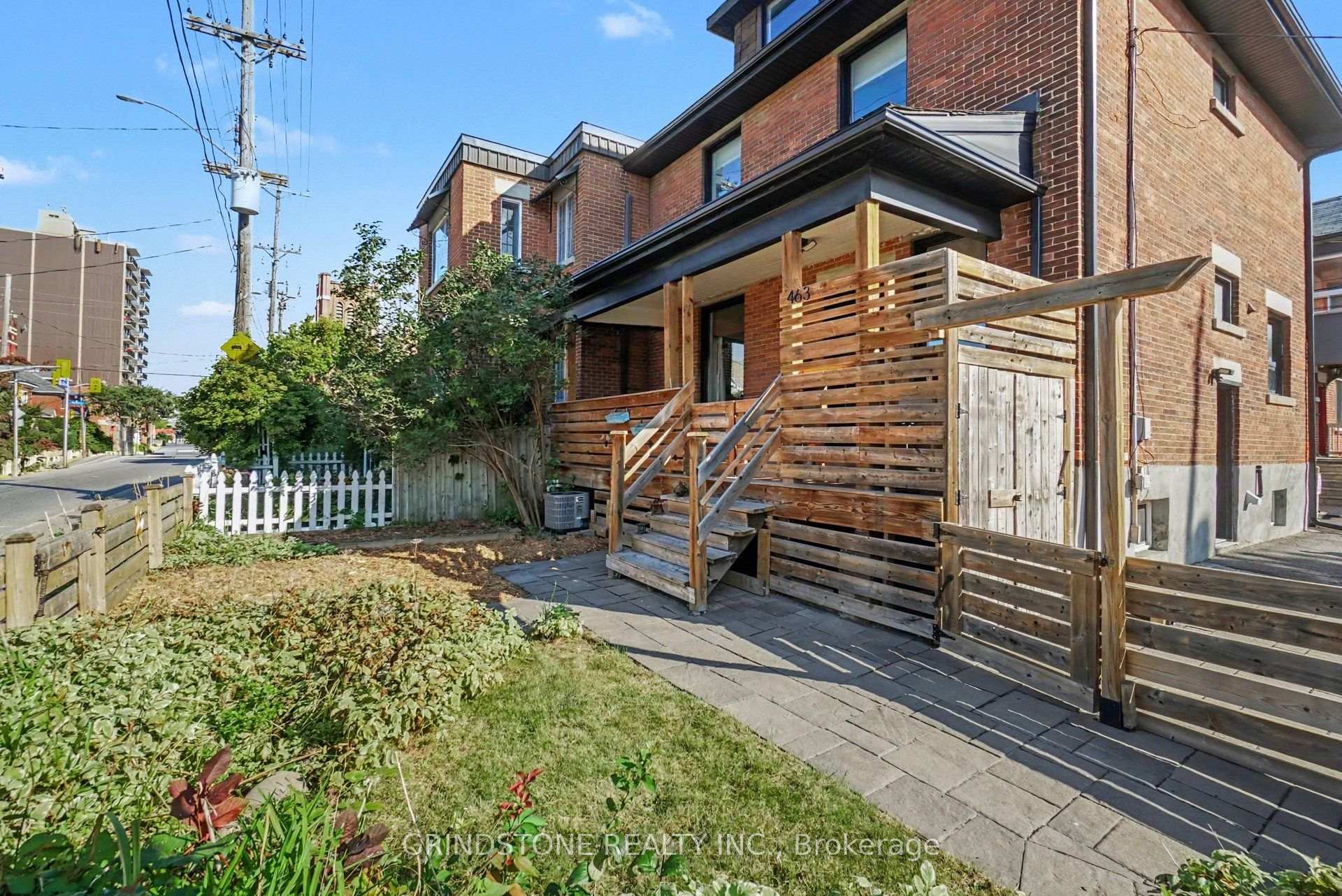 Photo 2 of 463 Parkdale Avenue, Ottawa, Hintonburg — HOMEH