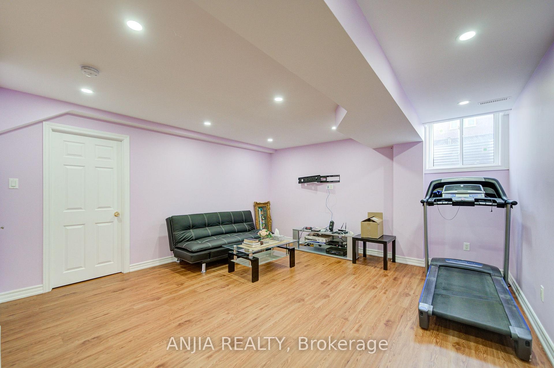 Photo 27 of 63 Saffron Street, Markham, Greensborough — HOMEH