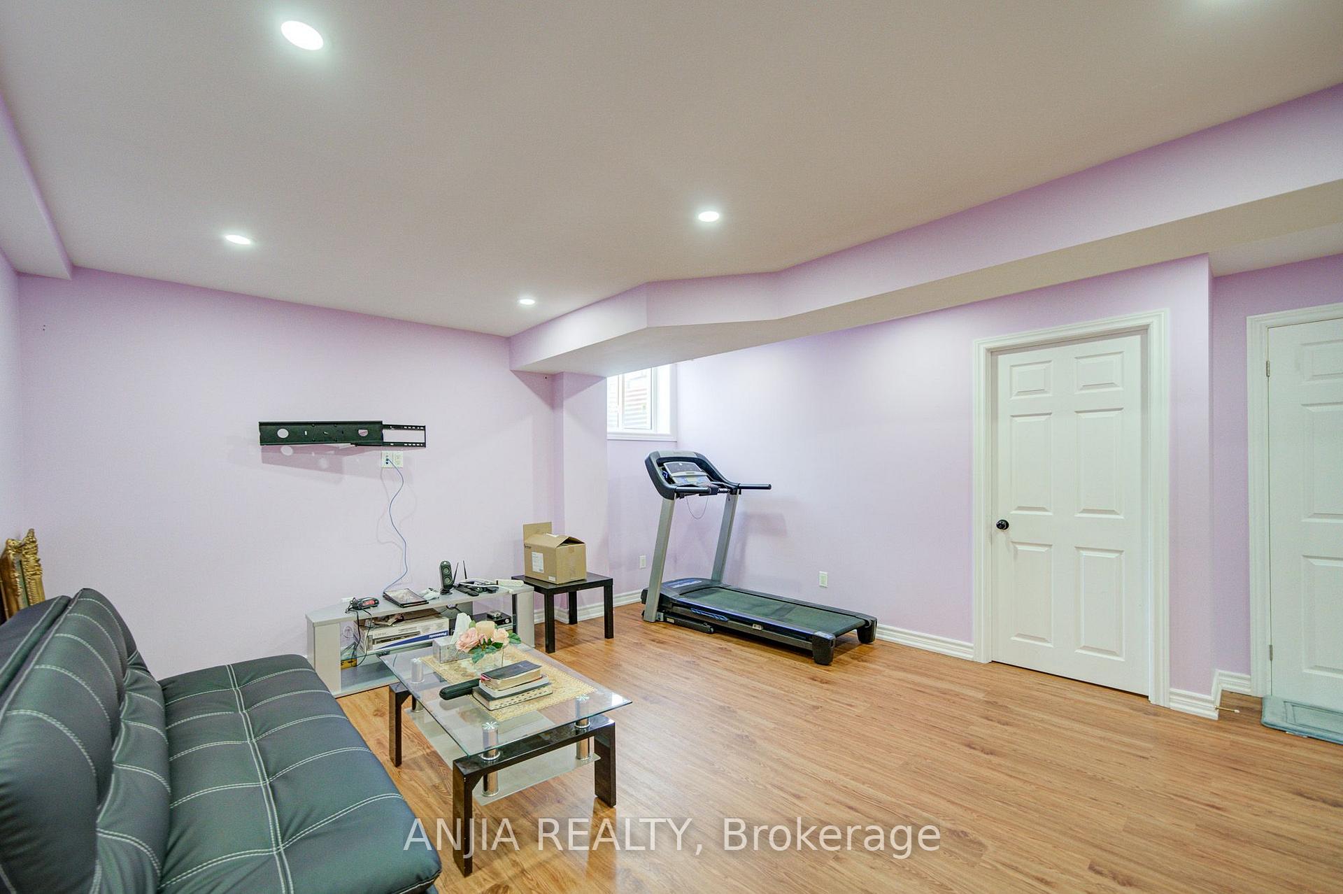 Photo 28 of 63 Saffron Street, Markham, Greensborough — HOMEH