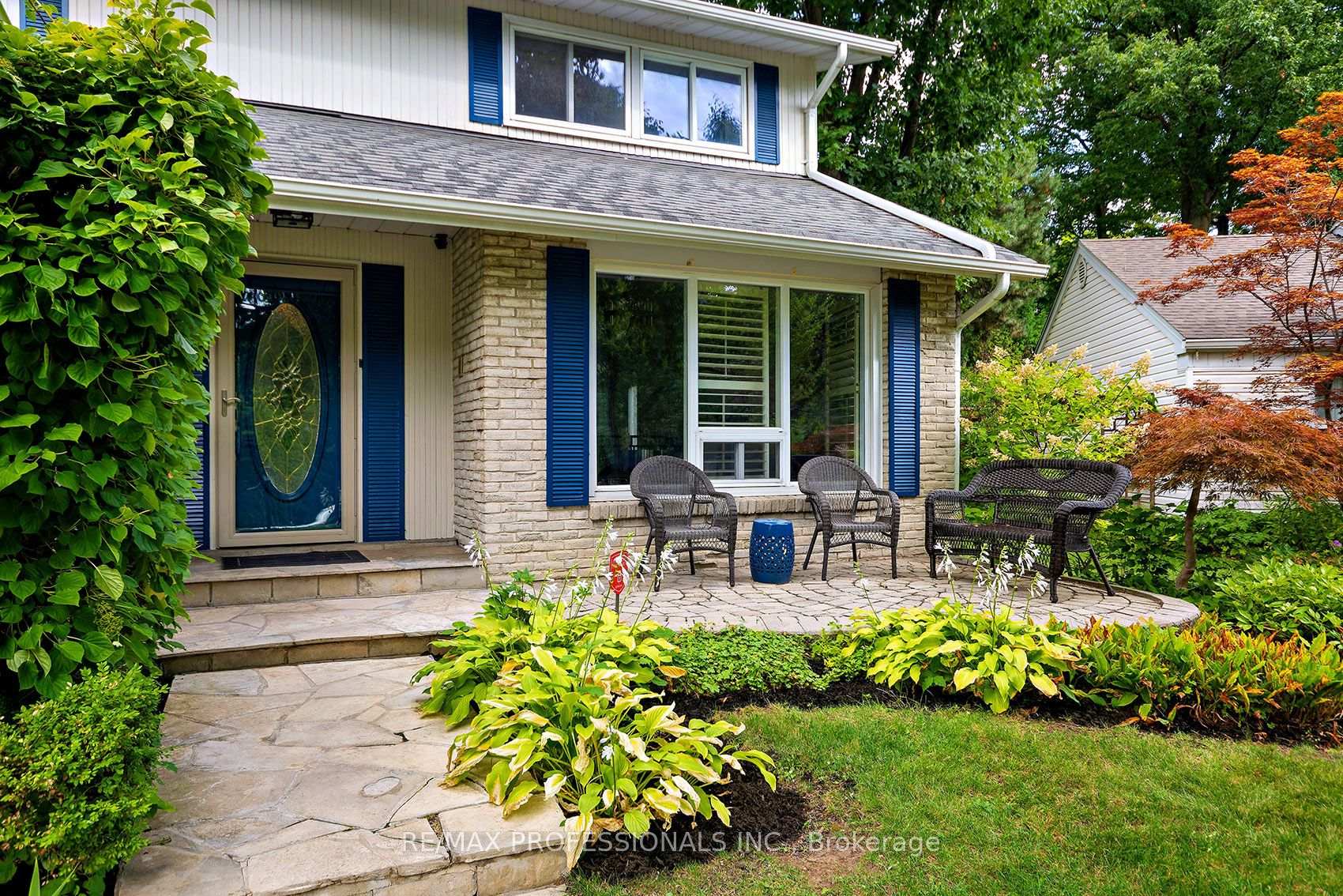 Photo 2 of 3627 Beechollow Crescent, Mississauga, Applewood — HOMEH