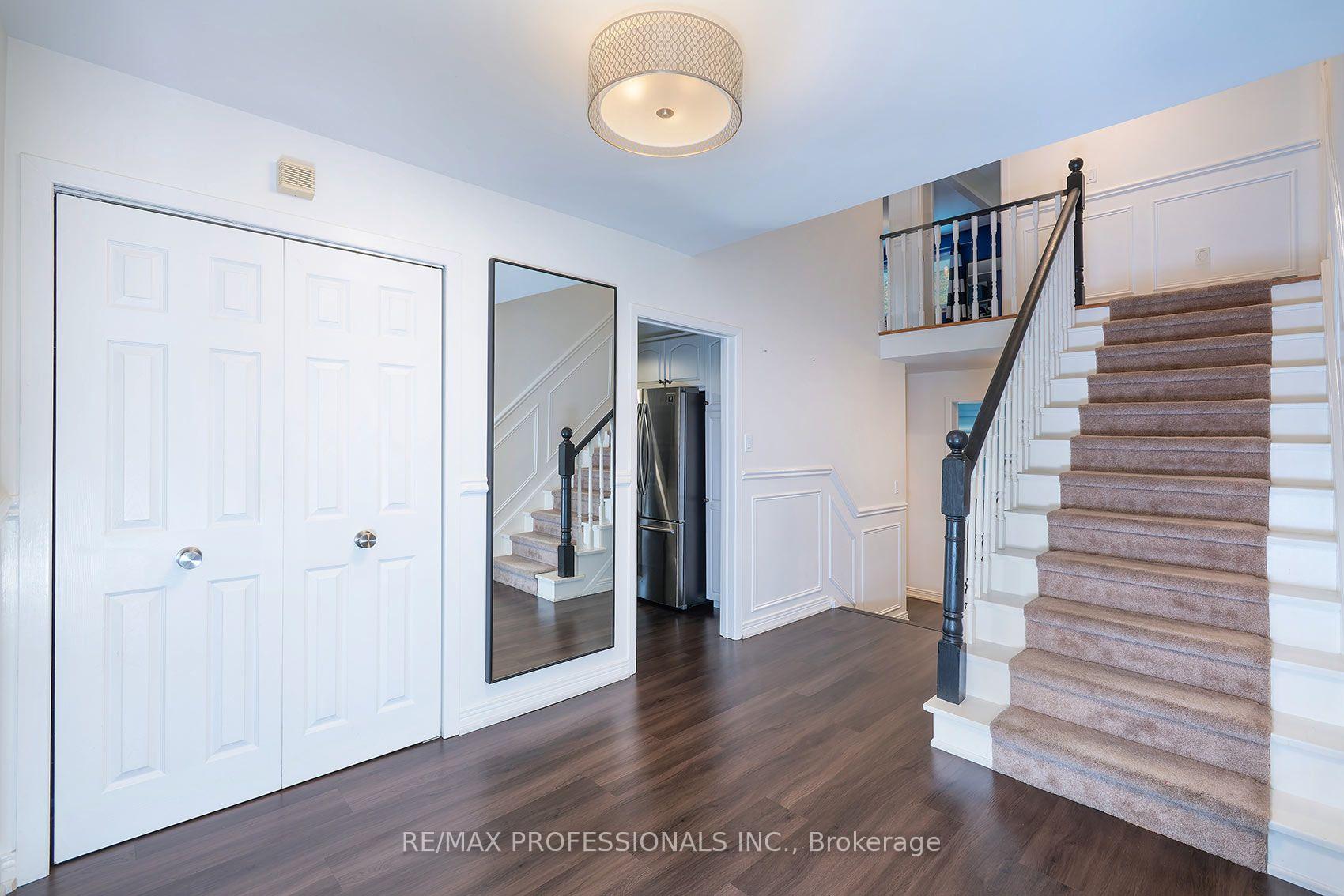 Photo 7 of 3627 Beechollow Crescent, Mississauga, Applewood — HOMEH