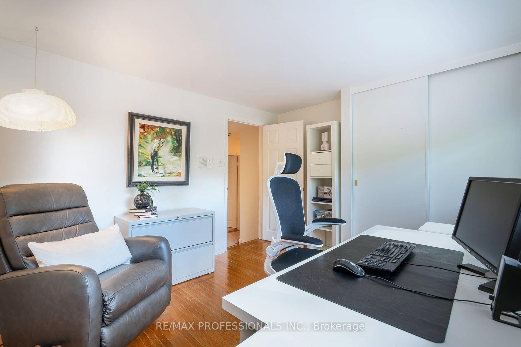 Photo 26 of 3627 Beechollow Crescent, Mississauga, Applewood — HOMEH