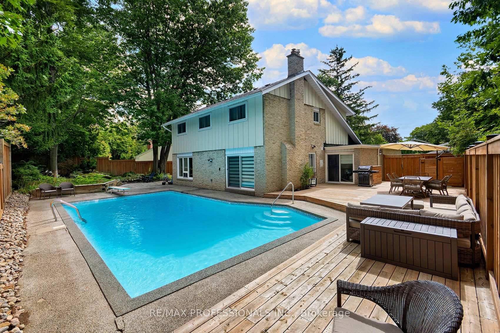 Photo 37 of 3627 Beechollow Crescent, Mississauga, Applewood — HOMEH