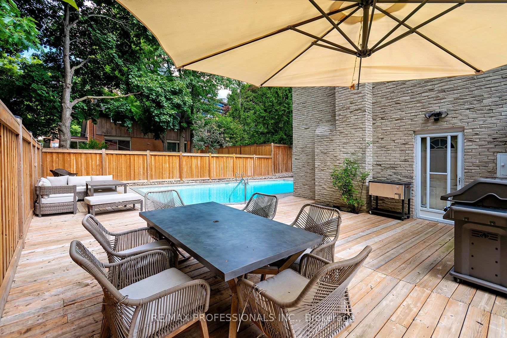 Photo 38 of 3627 Beechollow Crescent, Mississauga, Applewood — HOMEH