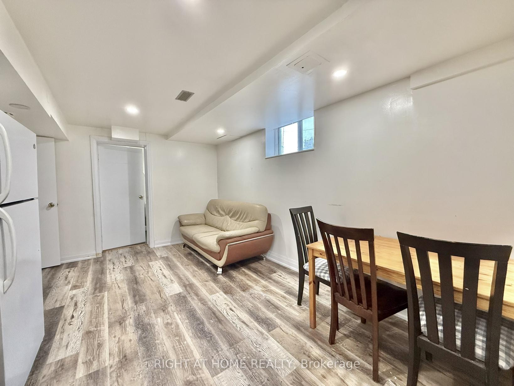 Photo 6 of Unit BSMT, 116 Cherrywood Drive, Newmarket, Bristol-London — HOMEH
