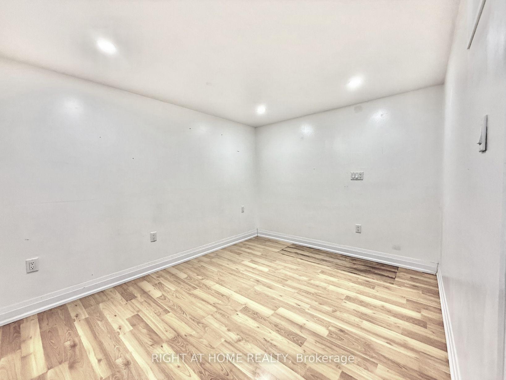 Photo 17 of Unit BSMT, 116 Cherrywood Drive, Newmarket, Bristol-London — HOMEH