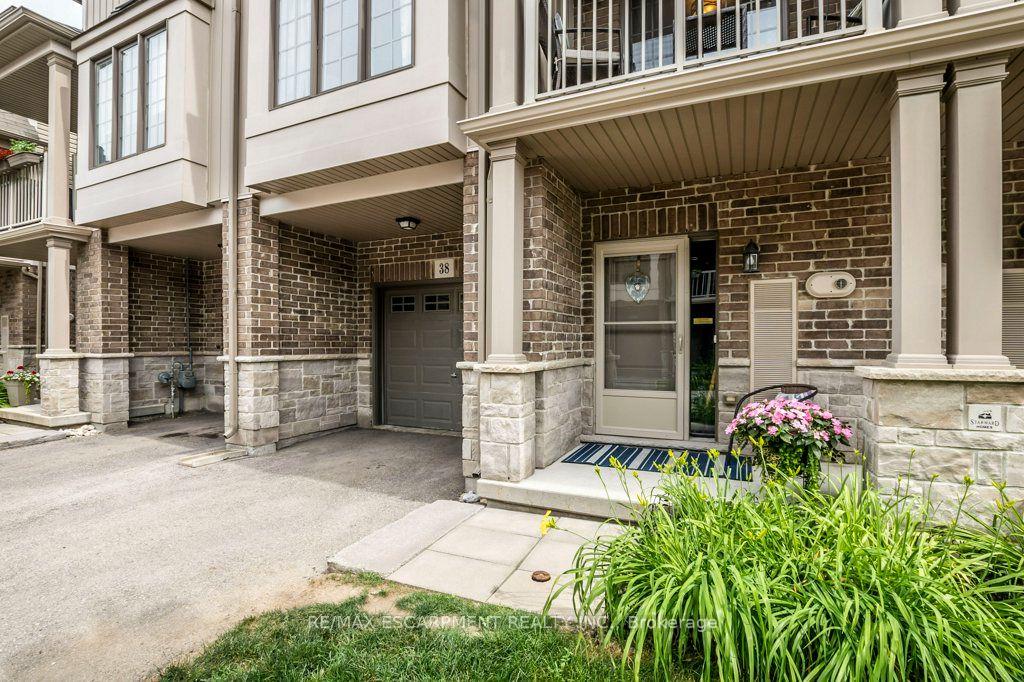 Photo 4 of Unit 38, 377 Glancaster Road, Hamilton, Ancaster — HOMEH
