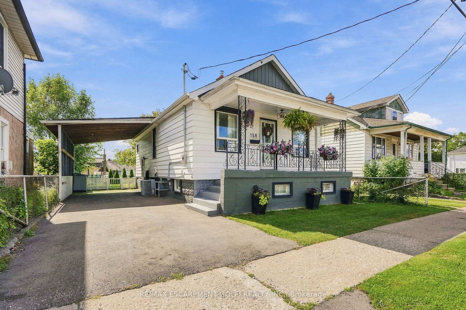Photo 3 of 158 Niagara Falls Road, Thorold, Allanburg/Thorold South — HOMEH