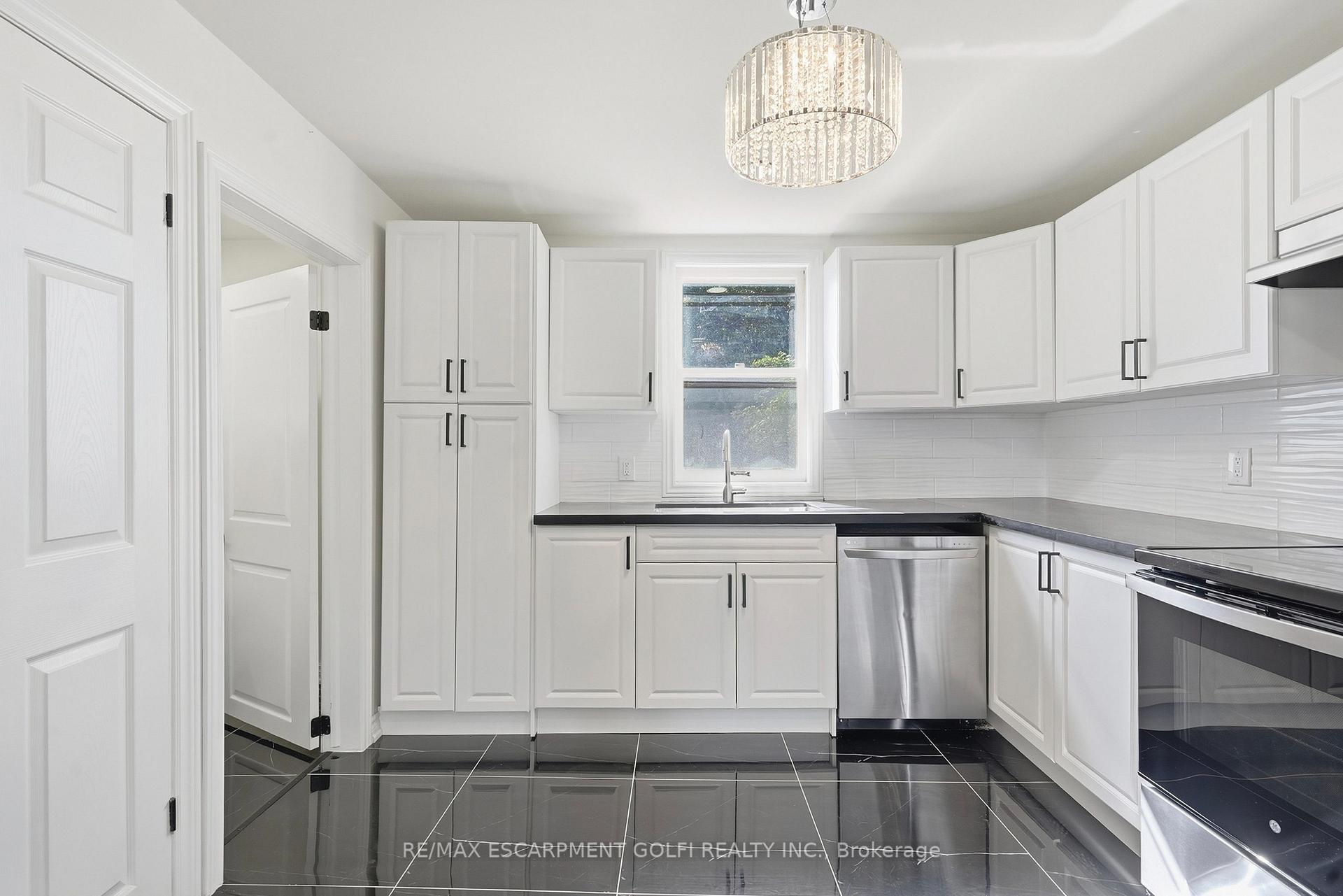 Photo 10 of 158 Niagara Falls Road, Thorold, Allanburg/Thorold South — HOMEH