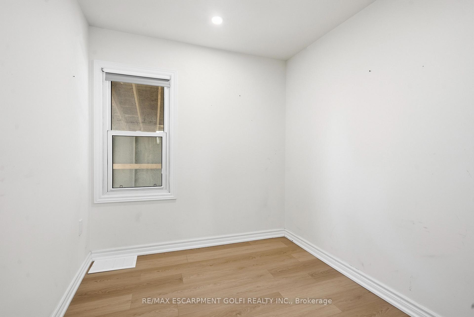 Photo 16 of 158 Niagara Falls Road, Thorold, Allanburg/Thorold South — HOMEH