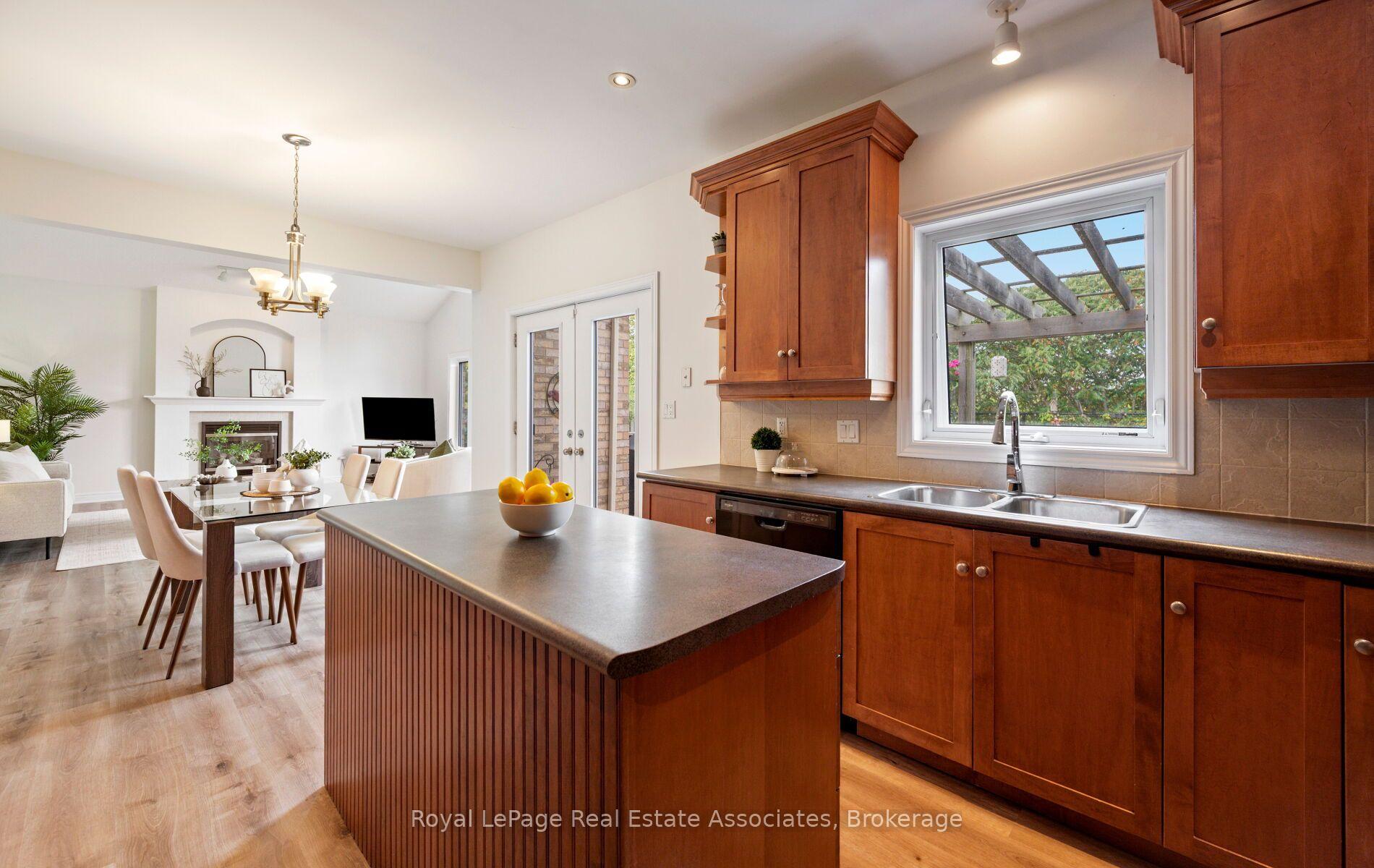 Photo 25 of 17 Nelles Street, Halton Hills, Acton — HOMEH