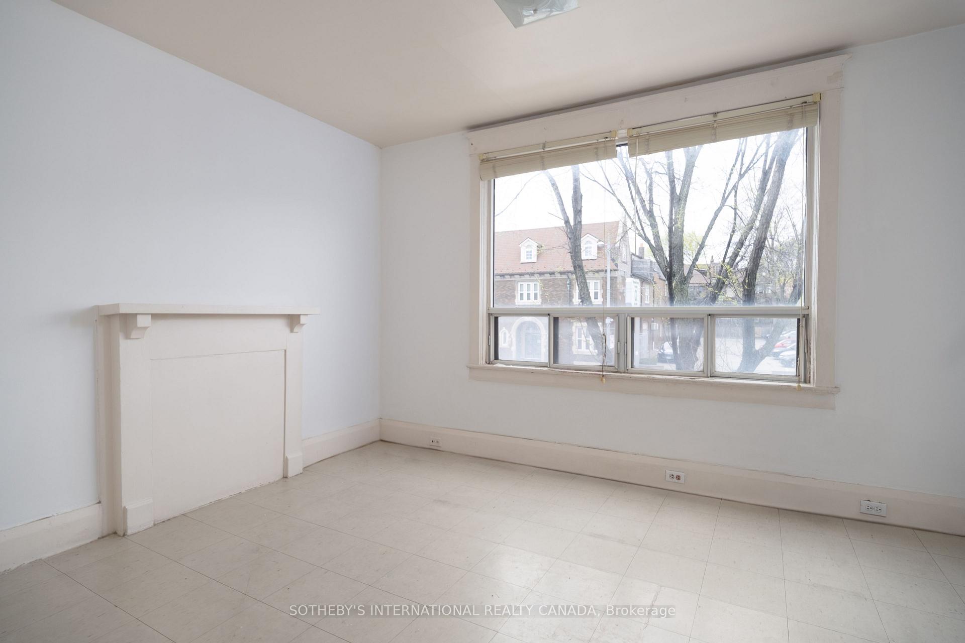 Photo 14 of 641 St Clair Avenue W, Toronto, Wychwood — HOMEH