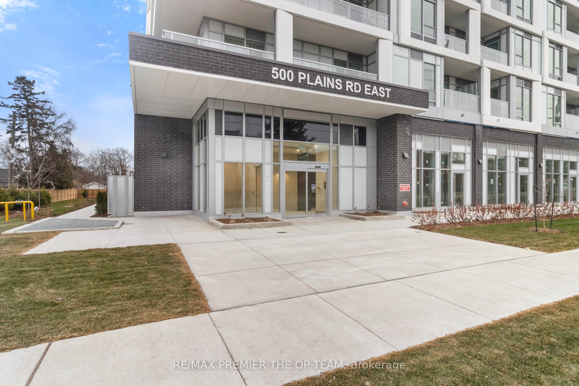 Photo 6 of Unit 204, 500 Plains Road E, Burlington, LaSalle — HOMEH