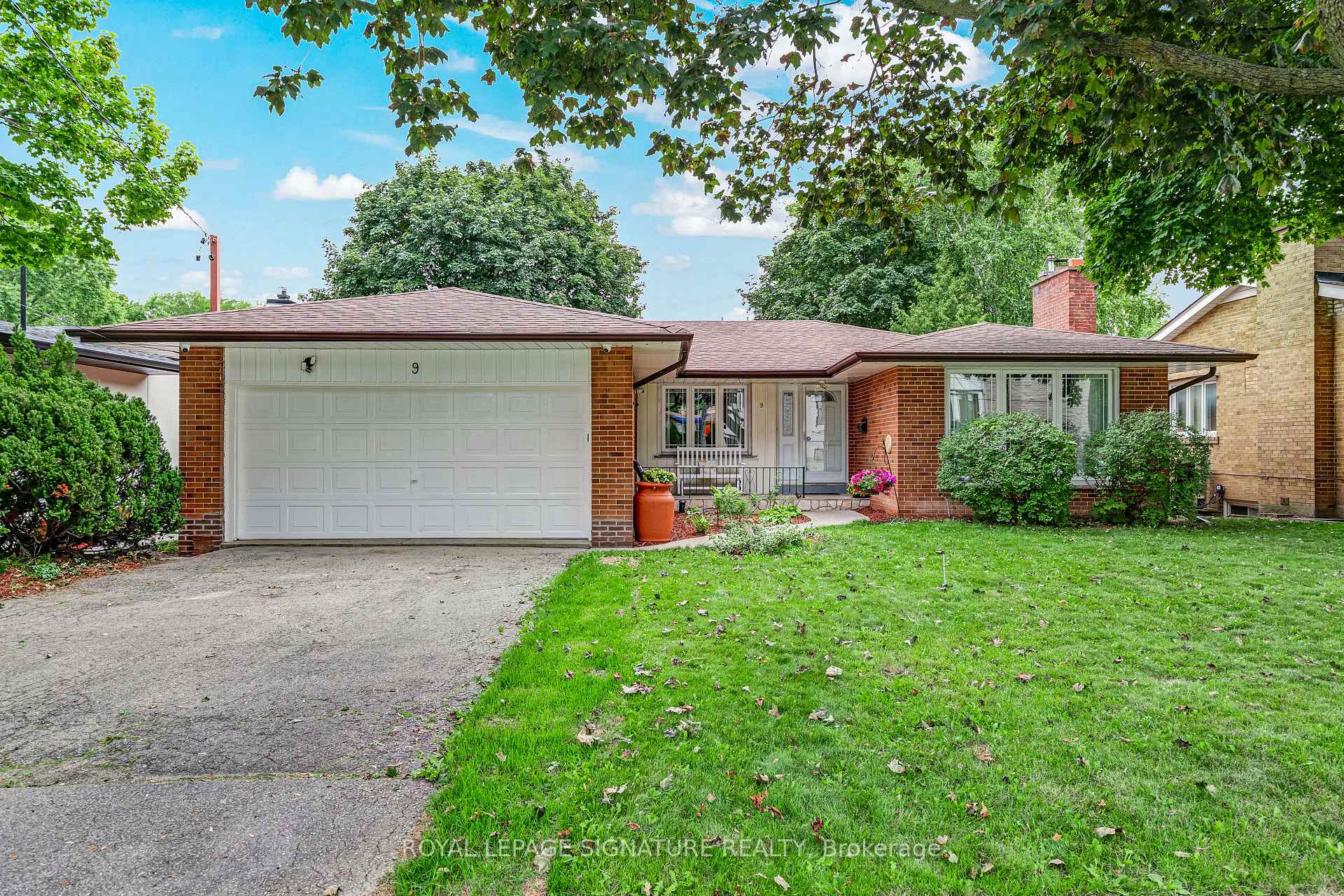 Photo 1 of 9 Bunty Lane, North York, Bayview Village — HOMEH