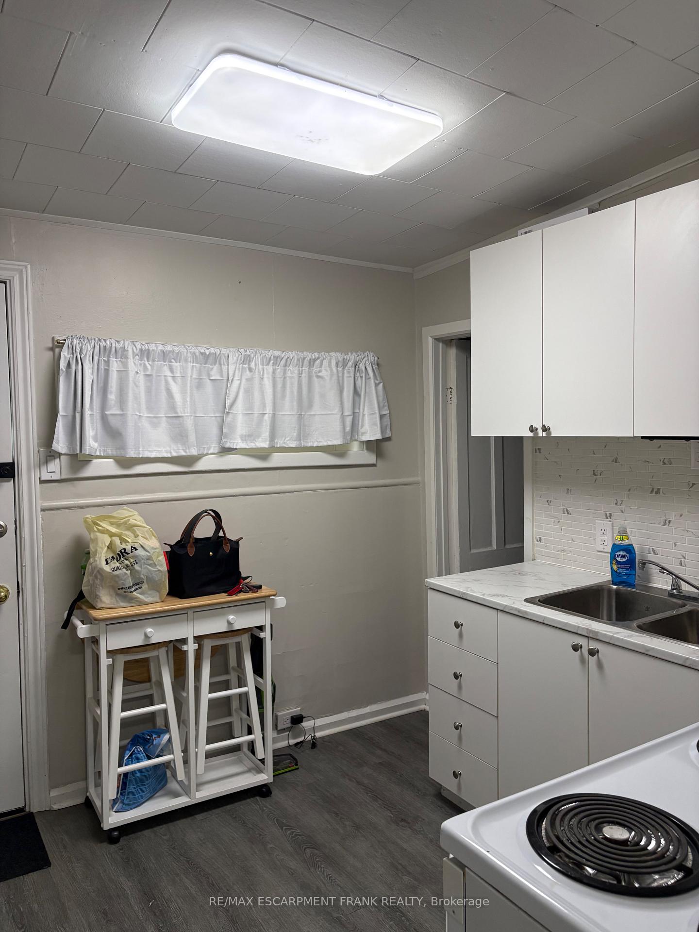 Photo 7 of Unit 2, 20 Canada Street, Hamilton, Kirkendall — HOMEH