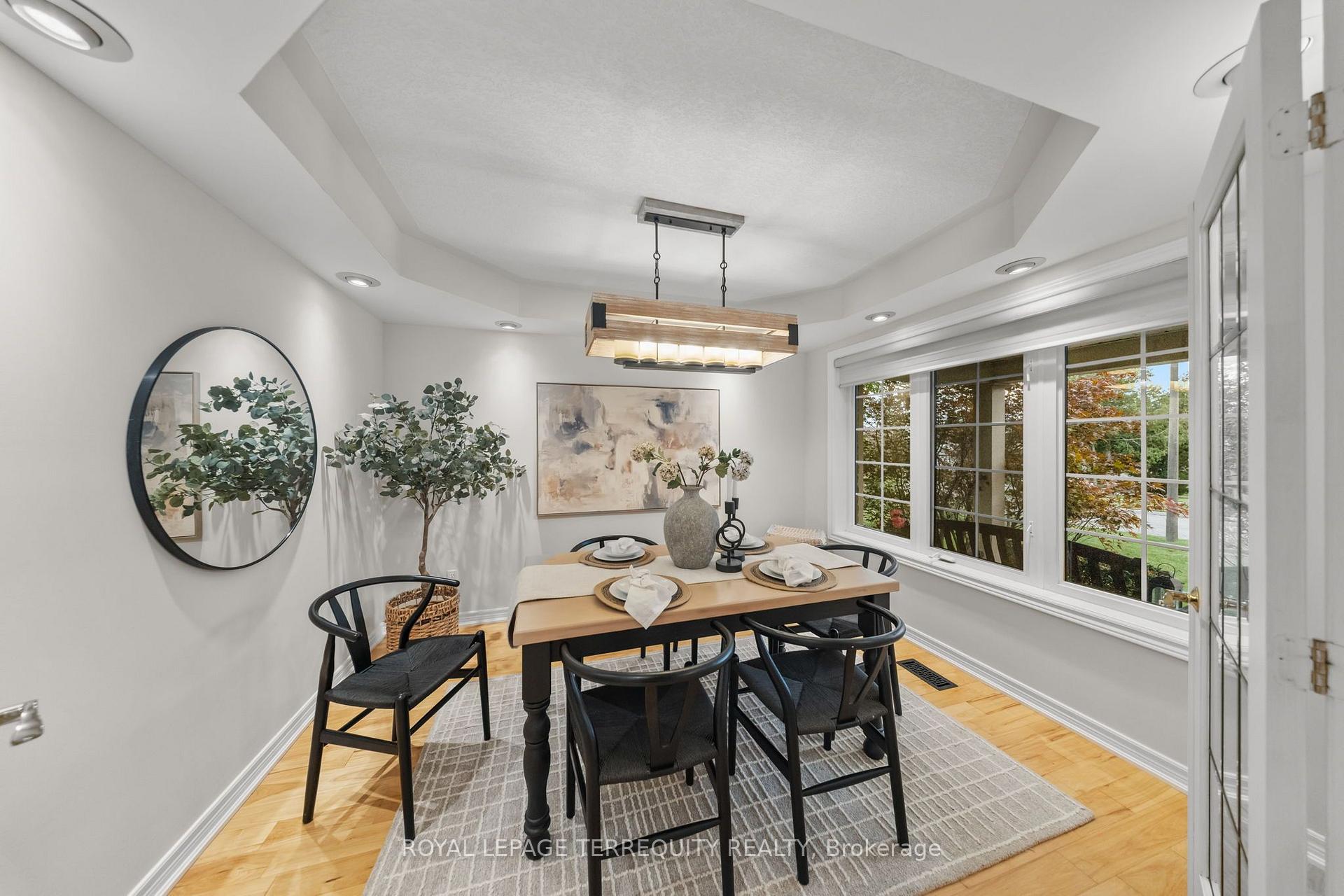 Photo 4 of 611 Capilano Crescent, Oshawa, Donevan — HOMEH