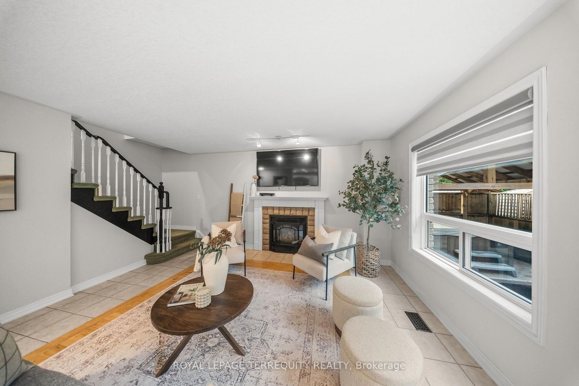 Photo 8 of 611 Capilano Crescent, Oshawa, Donevan — HOMEH