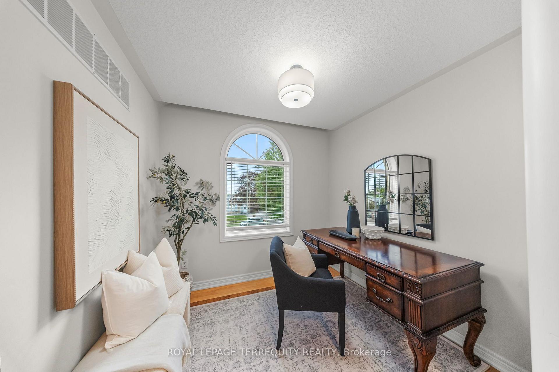 Photo 30 of 611 Capilano Crescent, Oshawa, Donevan — HOMEH