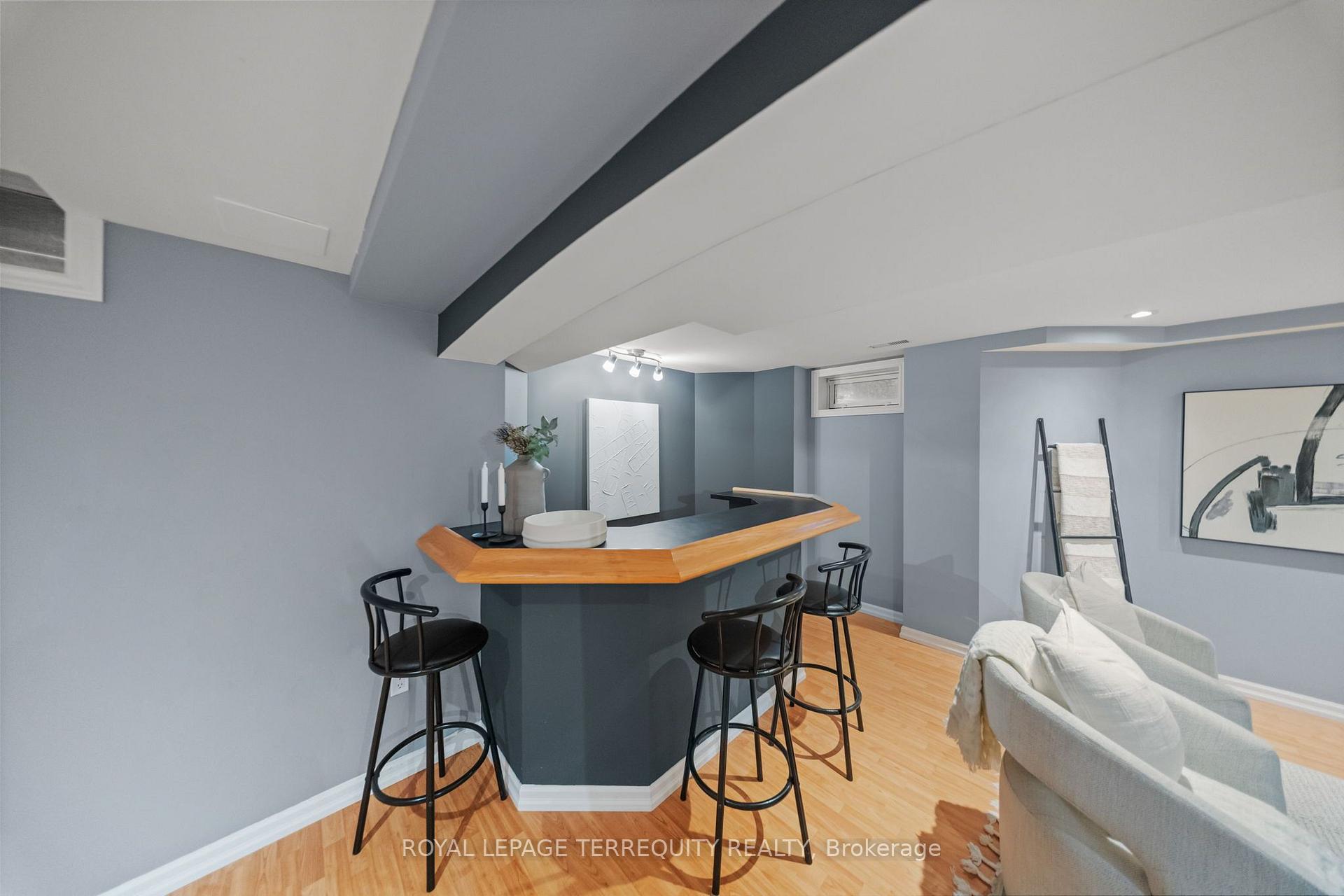Photo 35 of 611 Capilano Crescent, Oshawa, Donevan — HOMEH