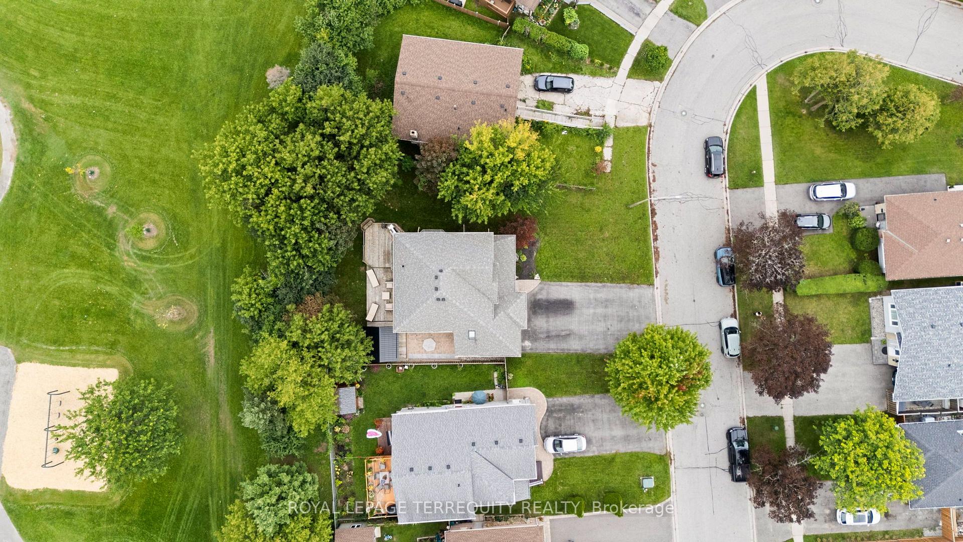 Photo 48 of 611 Capilano Crescent, Oshawa, Donevan — HOMEH