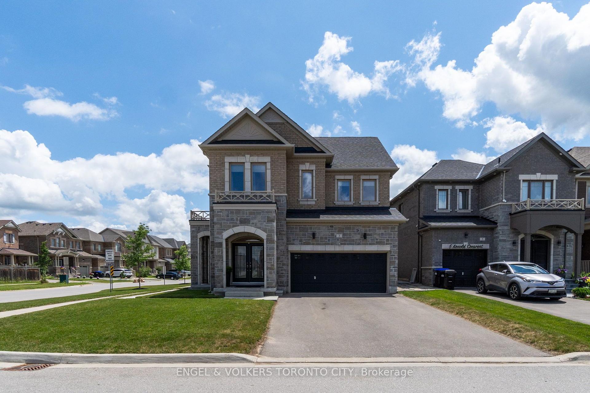 Photo 5 of 3 Arnold Crescent, New Tecumseth, Alliston — HOMEH