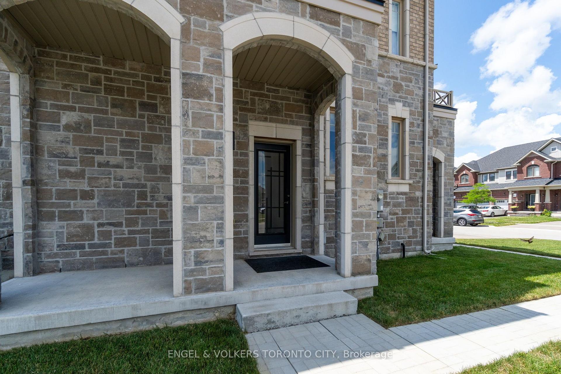 Photo 8 of 3 Arnold Crescent, New Tecumseth, Alliston — HOMEH