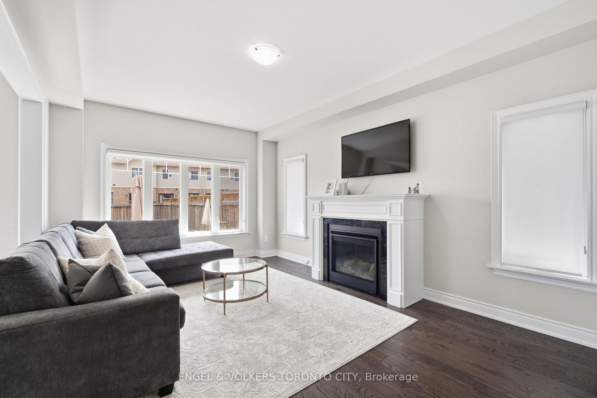 Photo 16 of 3 Arnold Crescent, New Tecumseth, Alliston — HOMEH