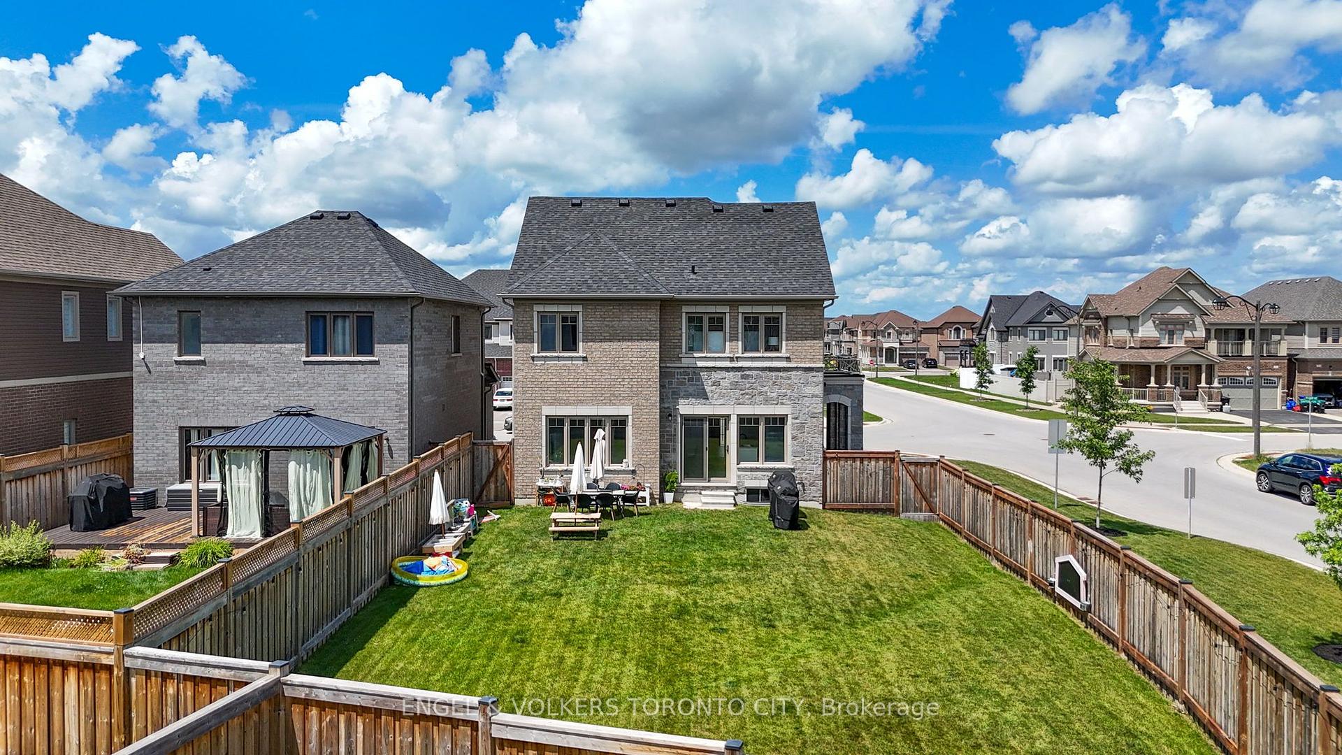 Photo 37 of 3 Arnold Crescent, New Tecumseth, Alliston — HOMEH