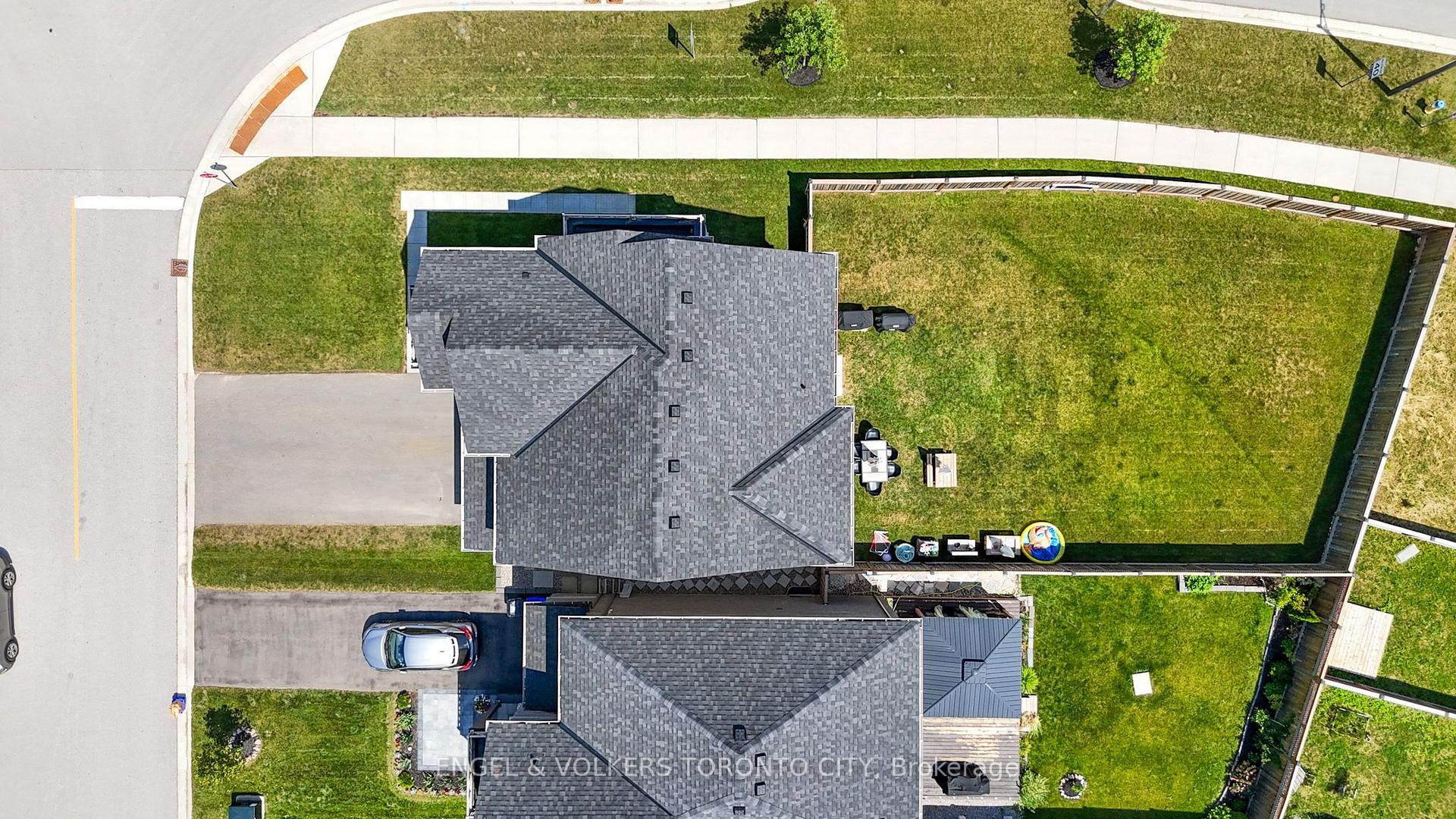 Photo 39 of 3 Arnold Crescent, New Tecumseth, Alliston — HOMEH