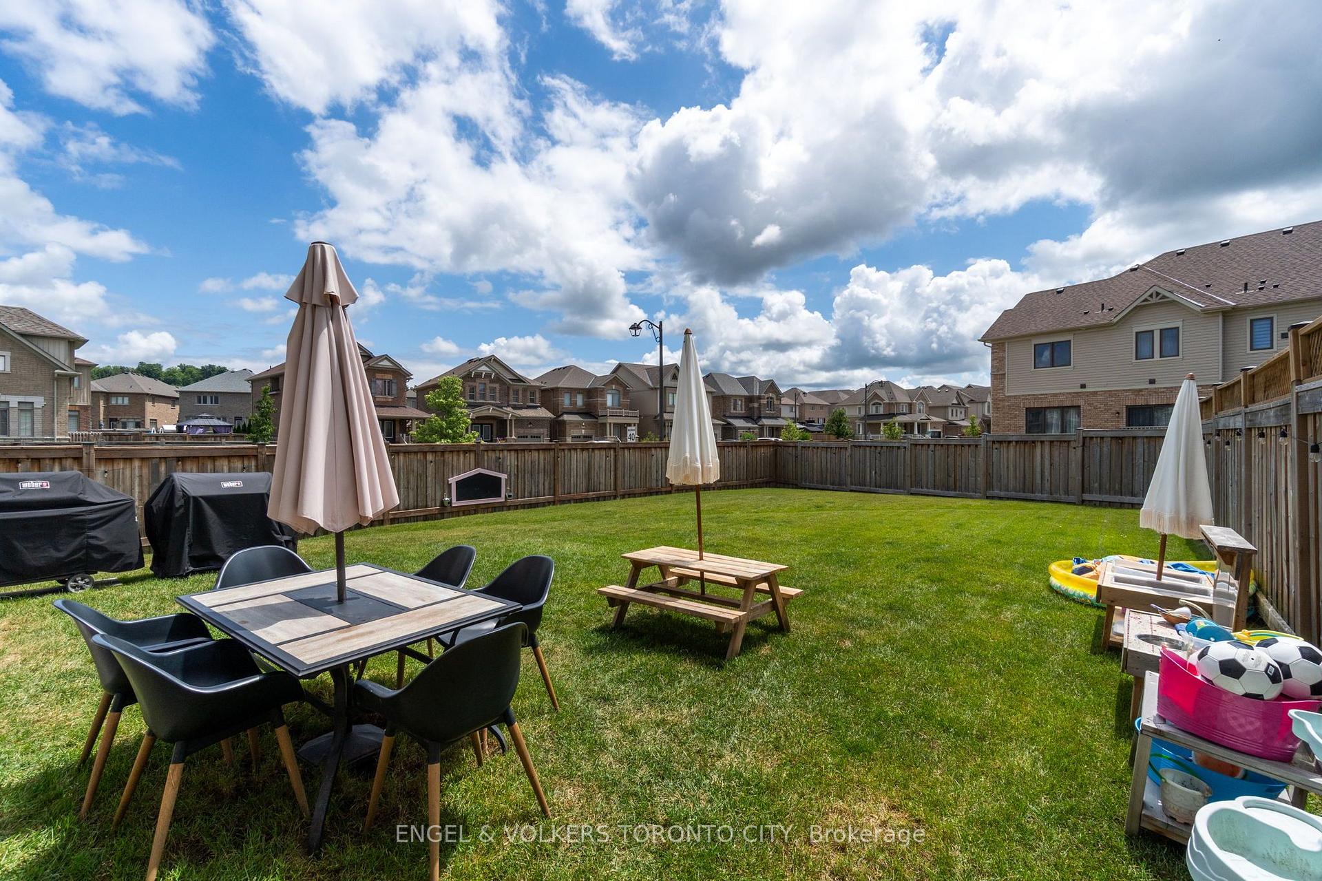 Photo 42 of 3 Arnold Crescent, New Tecumseth, Alliston — HOMEH