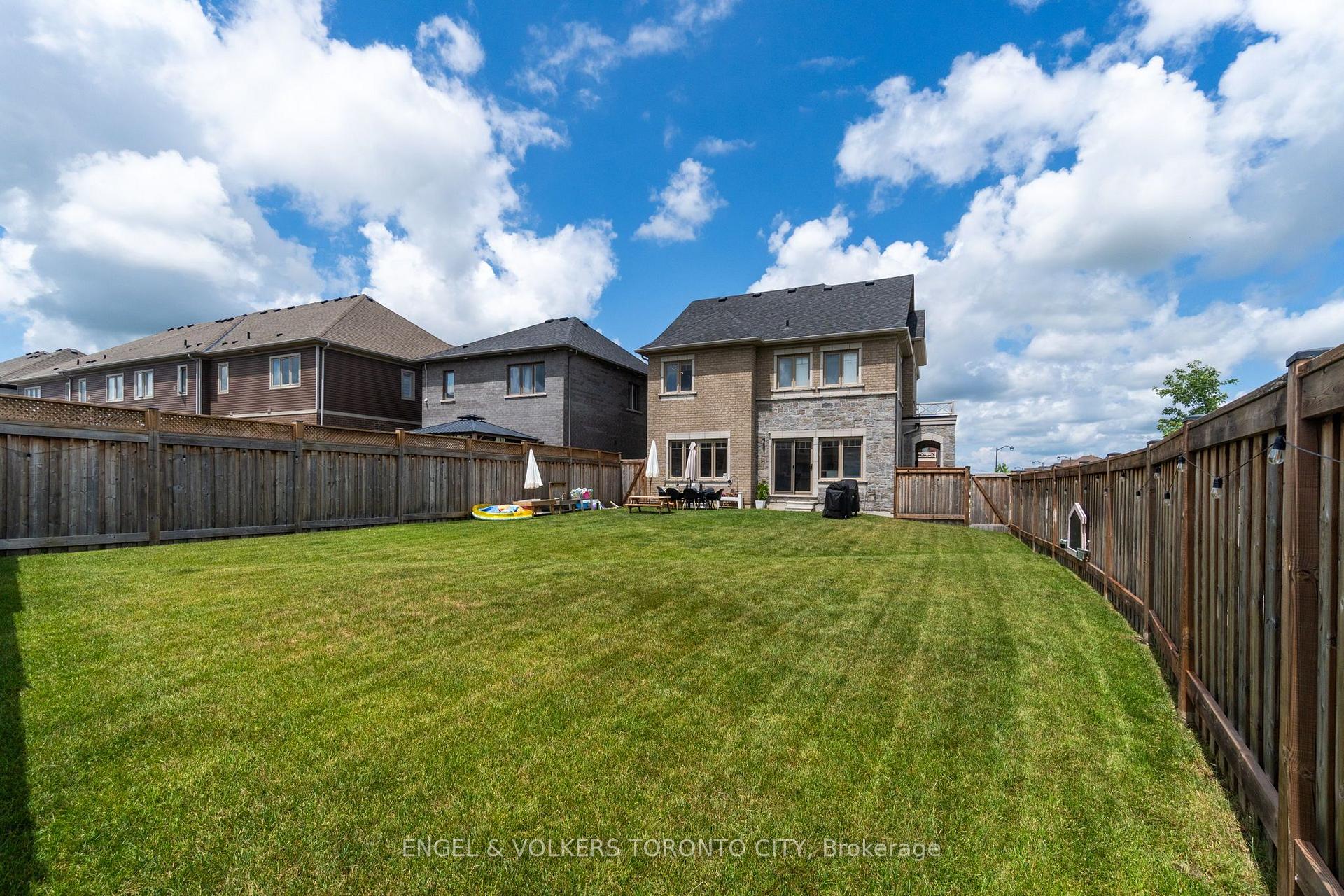 Photo 44 of 3 Arnold Crescent, New Tecumseth, Alliston — HOMEH