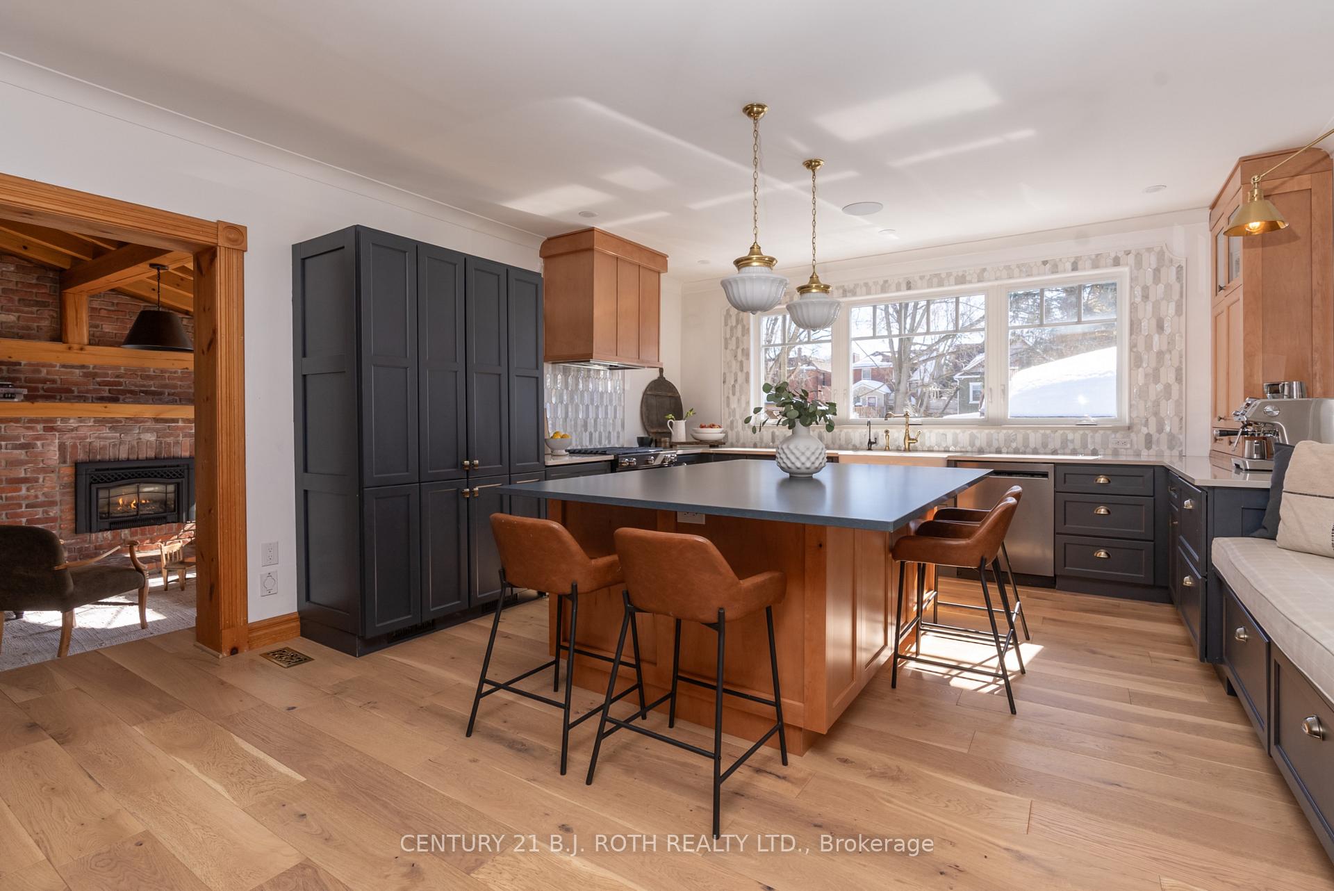 Photo 9 of 90 Cumberland Street, Barrie, Allandale — HOMEH
