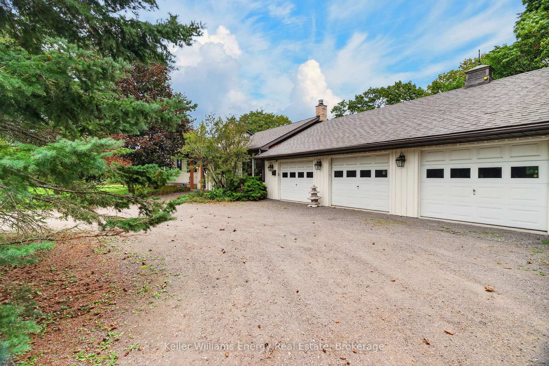 Photo 3 of 1286 County Road 14, Prince Edward County, Sophiasburg Ward — HOMEH