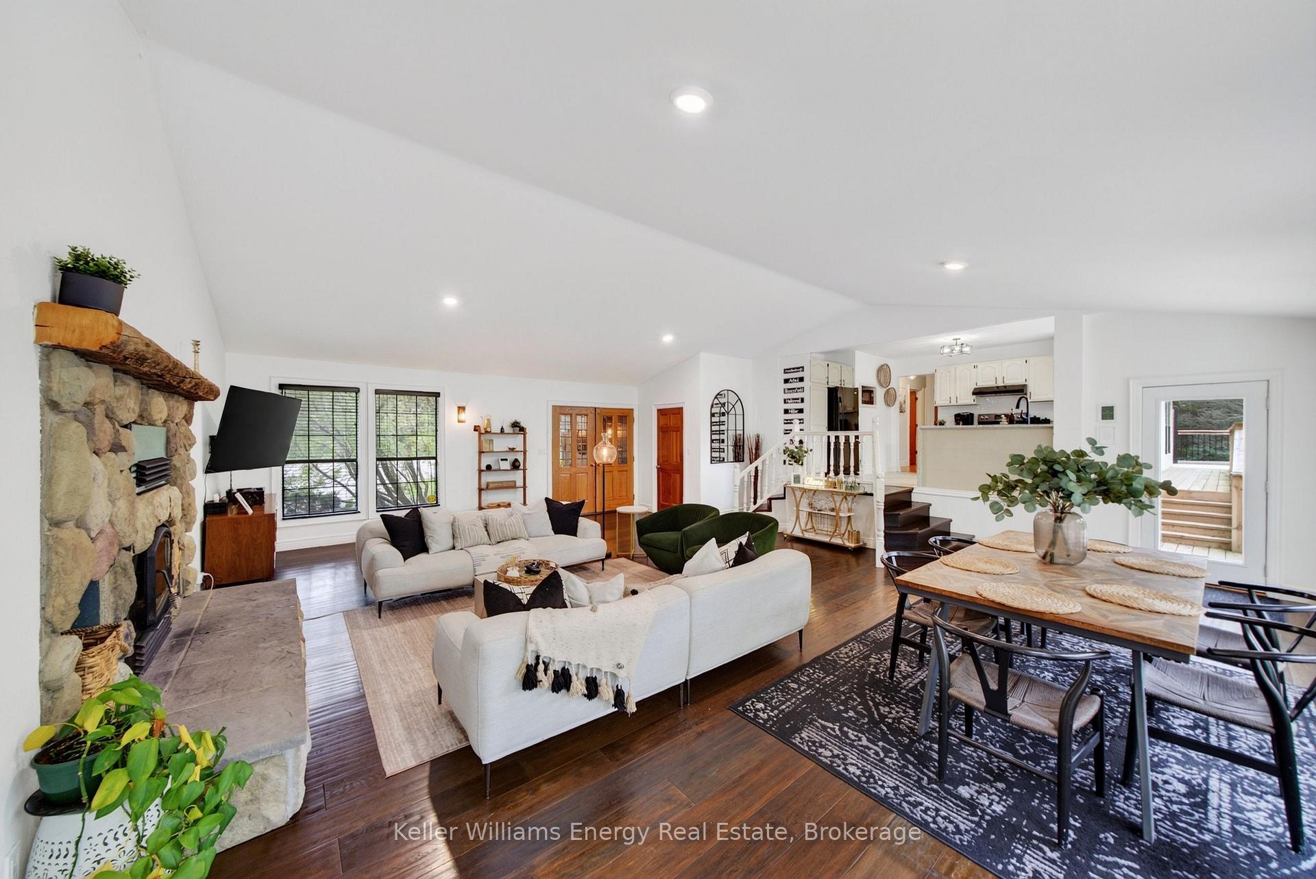Photo 20 of 1286 County Road 14, Prince Edward County, Sophiasburg Ward — HOMEH