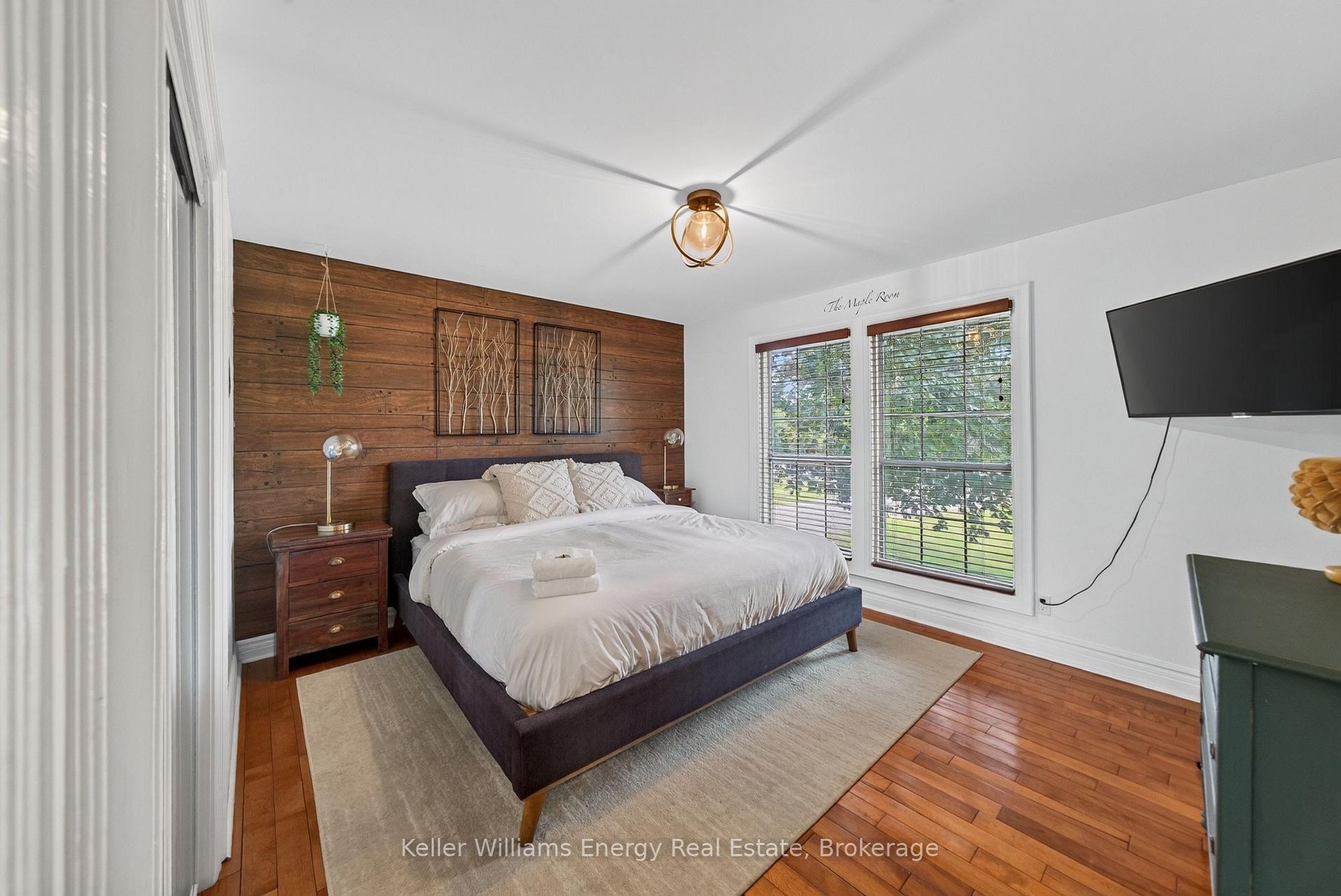 Photo 38 of 1286 County Road 14, Prince Edward County, Sophiasburg Ward — HOMEH