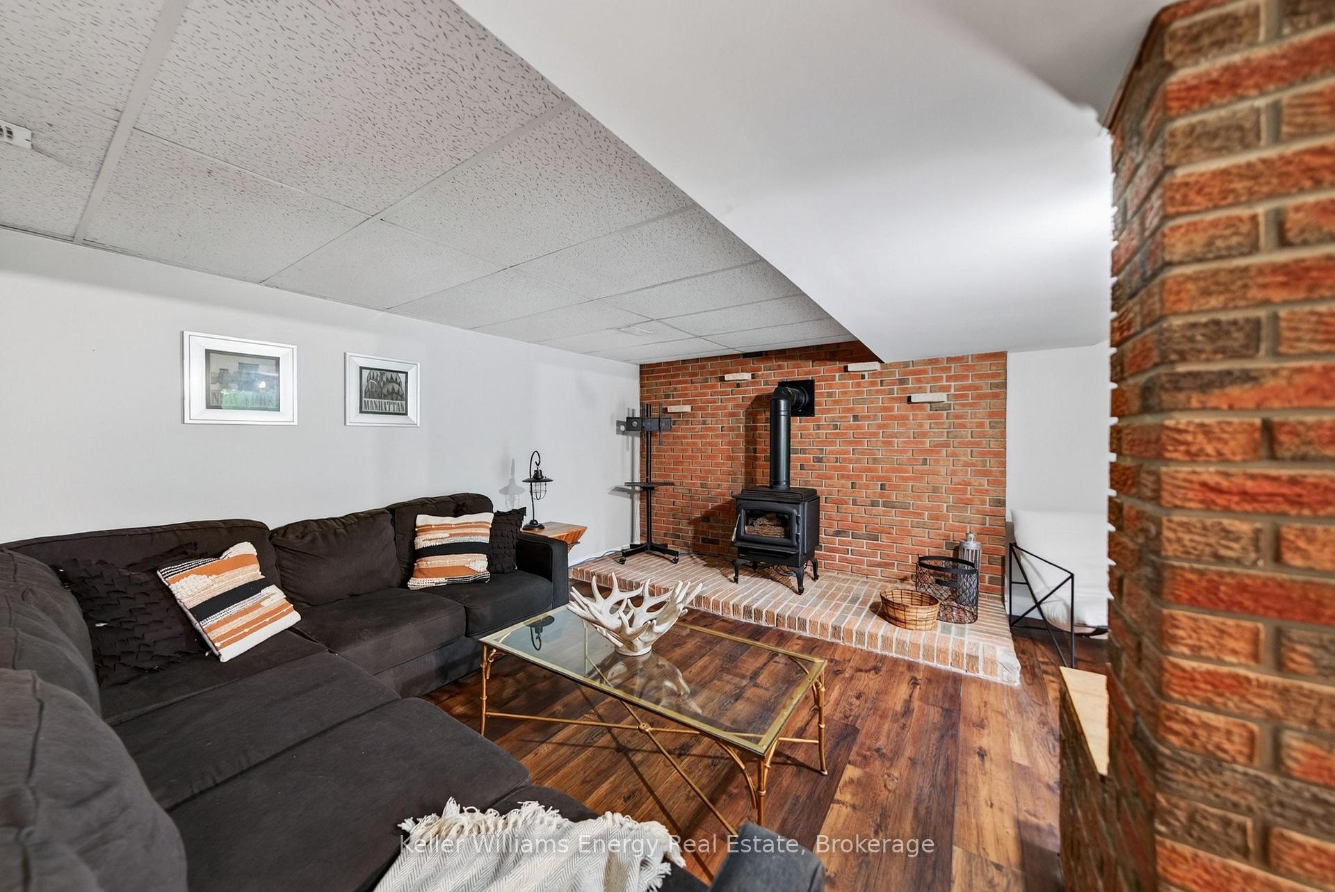 Photo 63 of 1286 County Road 14, Prince Edward County, Sophiasburg Ward — HOMEH