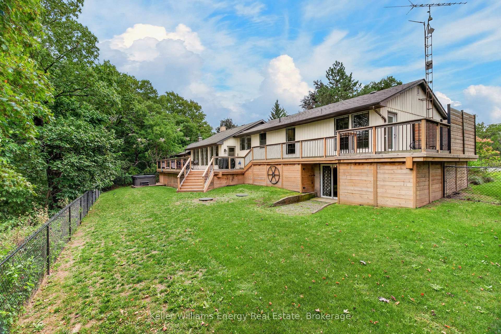 Photo 74 of 1286 County Road 14, Prince Edward County, Sophiasburg Ward — HOMEH