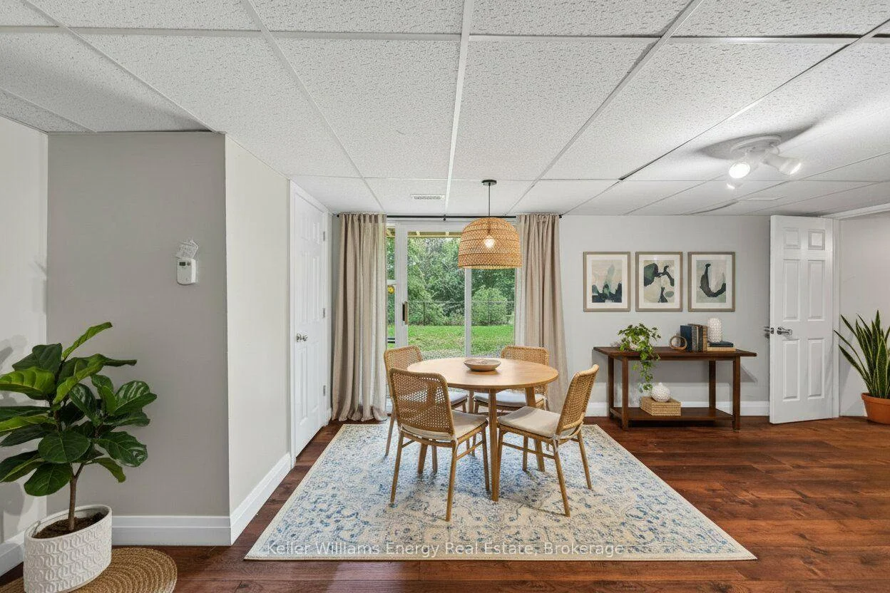 Photo 62 of 1286 County Road 14, Prince Edward County, Sophiasburg Ward — HOMEH