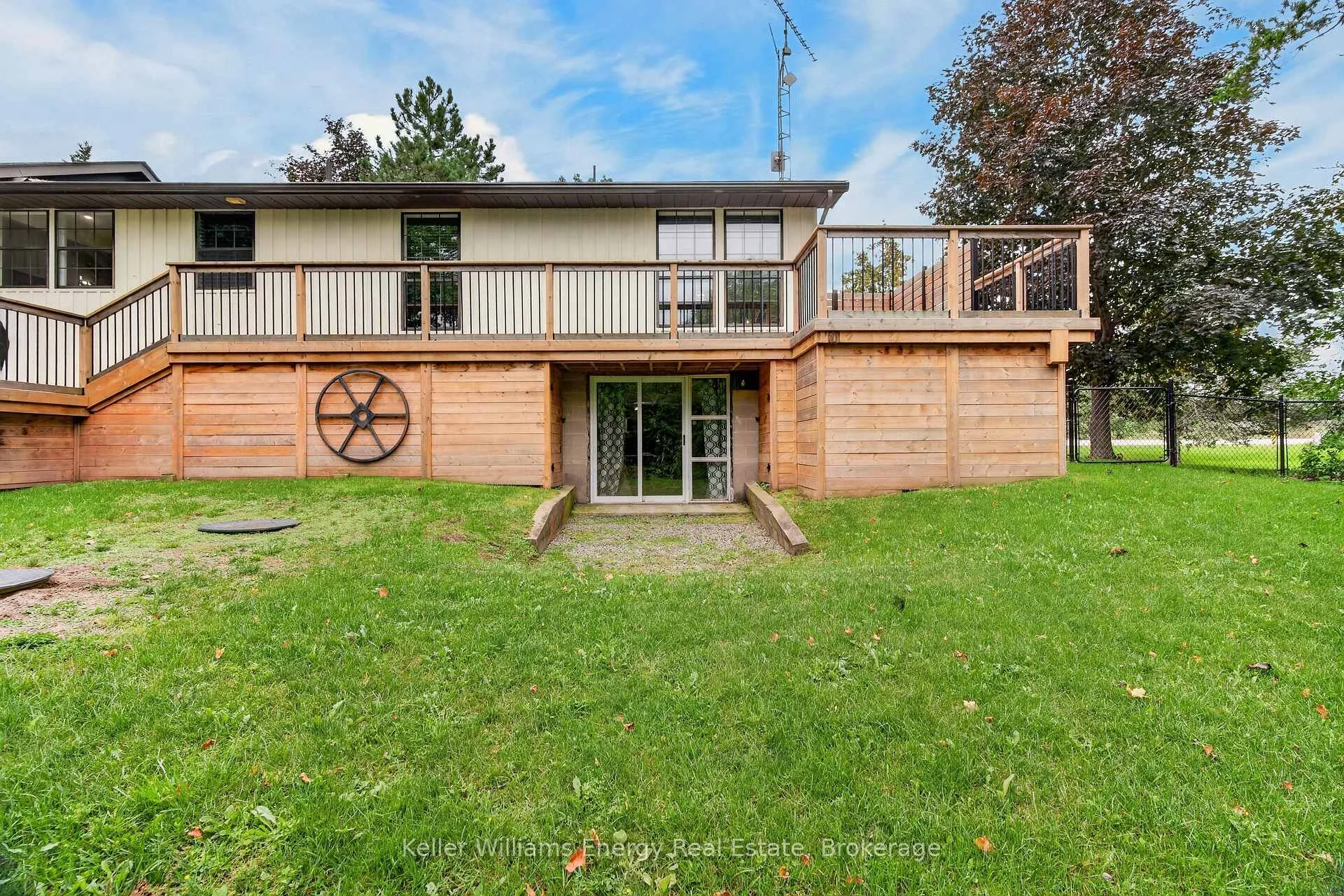 Photo 85 of 1286 County Road 14, Prince Edward County, Sophiasburg Ward — HOMEH