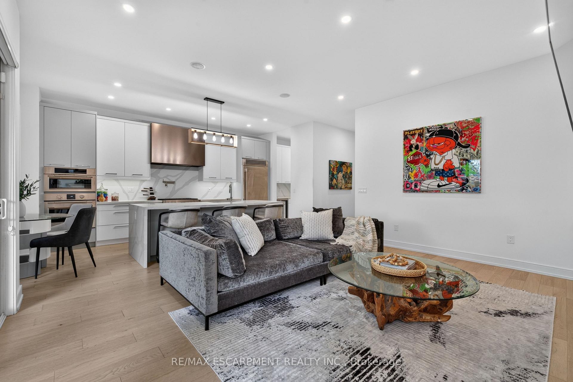 Photo 7 of 73 Elma Street, Etobicoke, Mimico — HOMEH