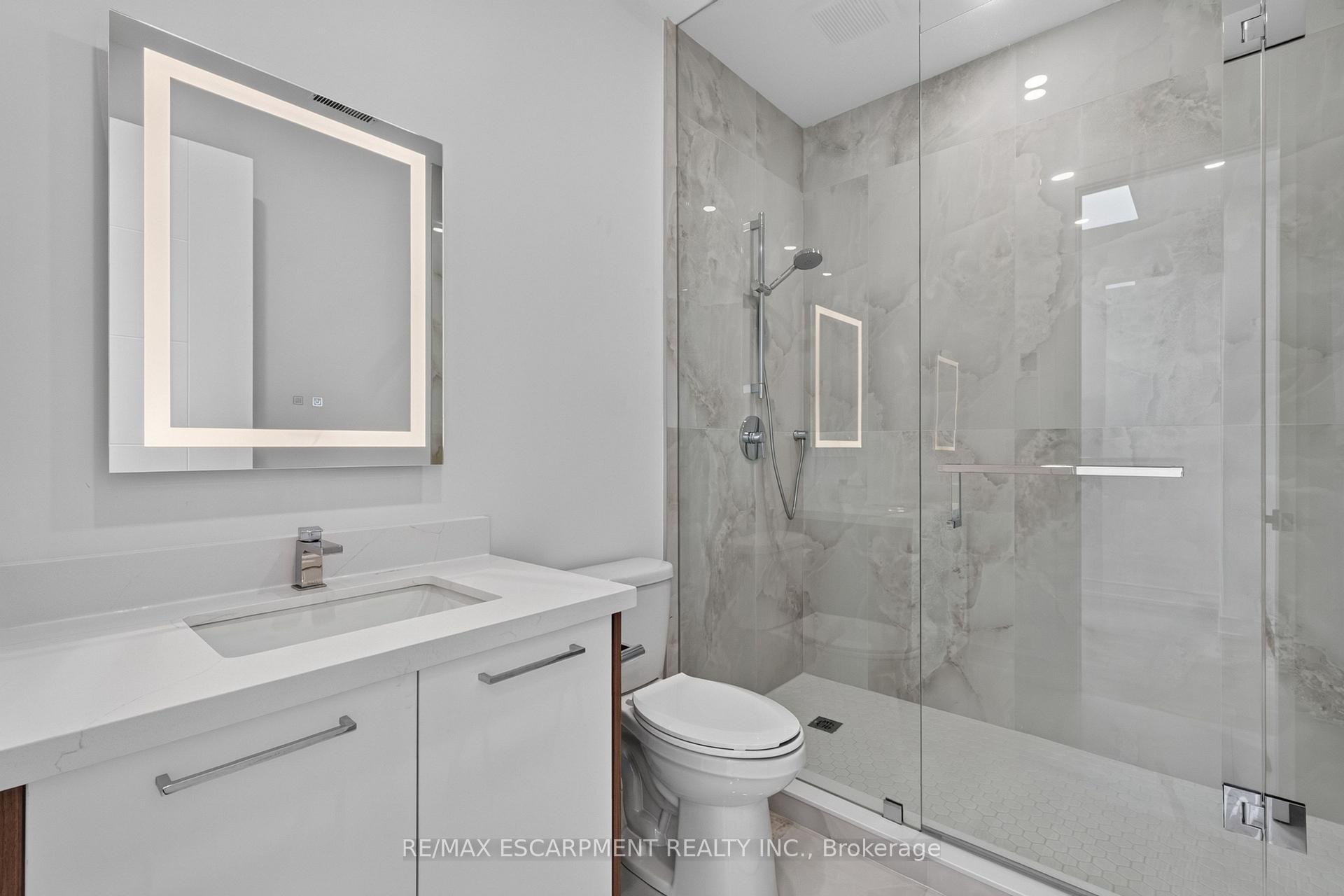 Photo 24 of 73 Elma Street, Etobicoke, Mimico — HOMEH